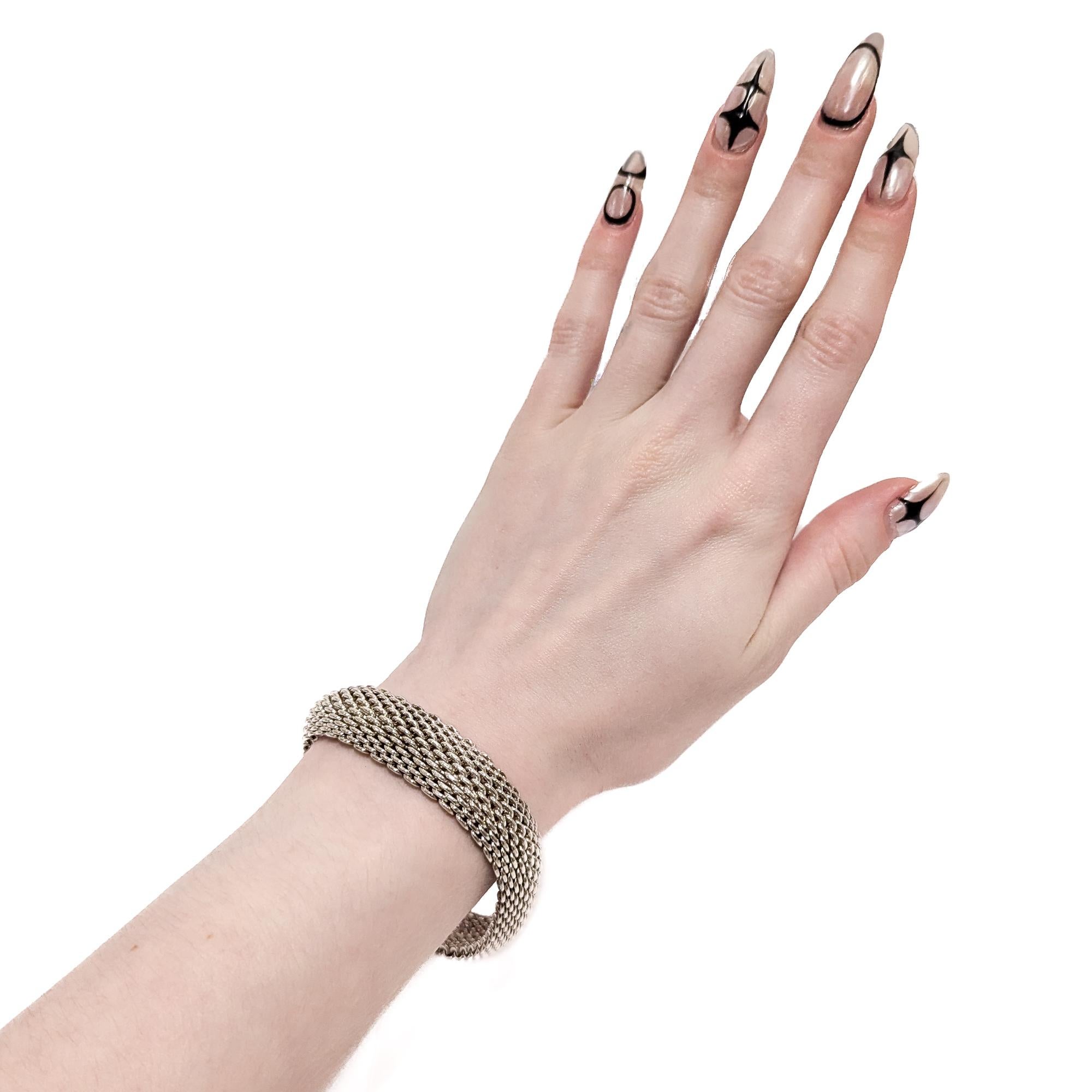 Moderno Tiffany & Co. d'epoca. Bracciale a maglie medie Somerset in argento sterling in vendita