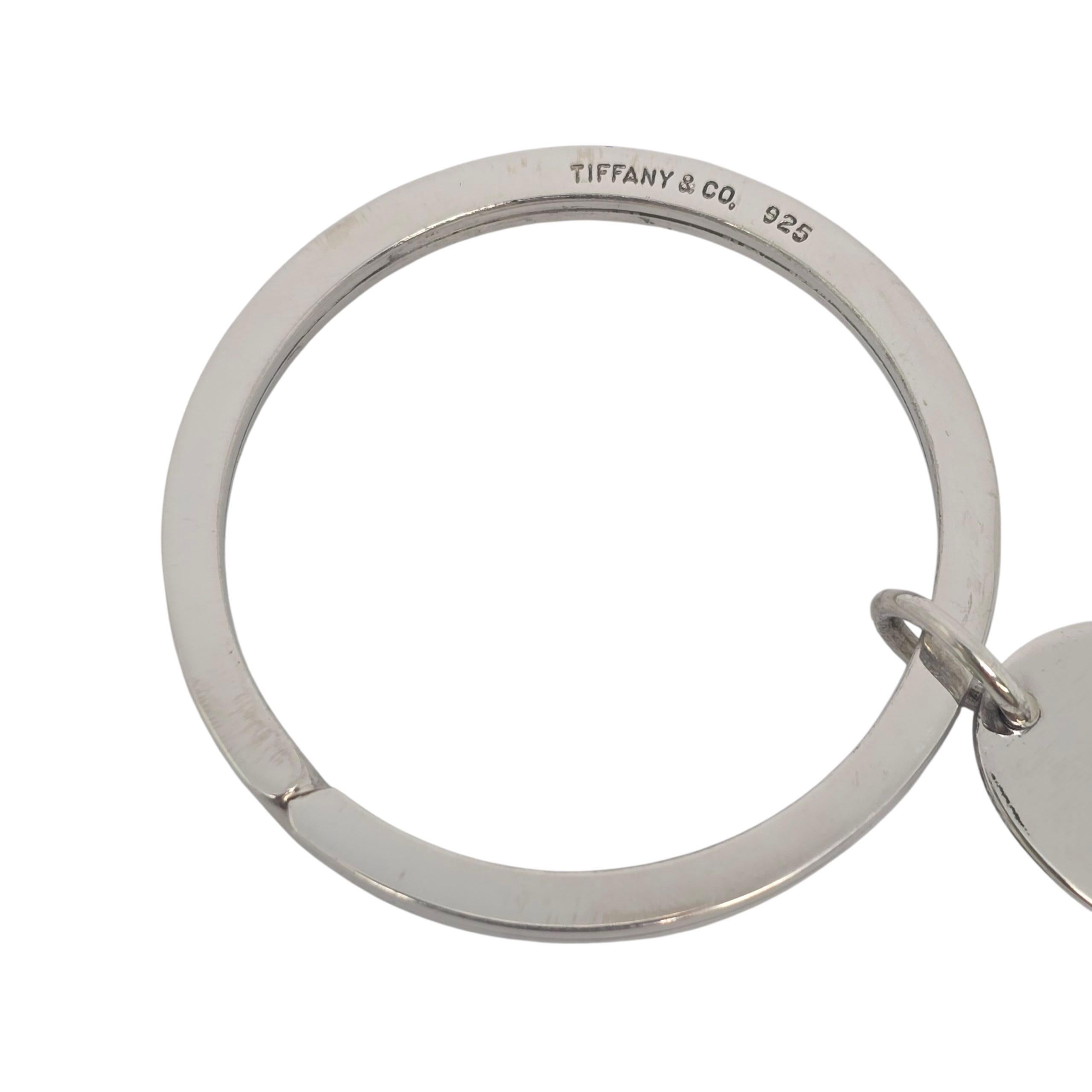 Vintage Tiffany & Co Sterling Silver Oval Tag Dangle Key Ring with Pouch #22481 Unisexe en vente