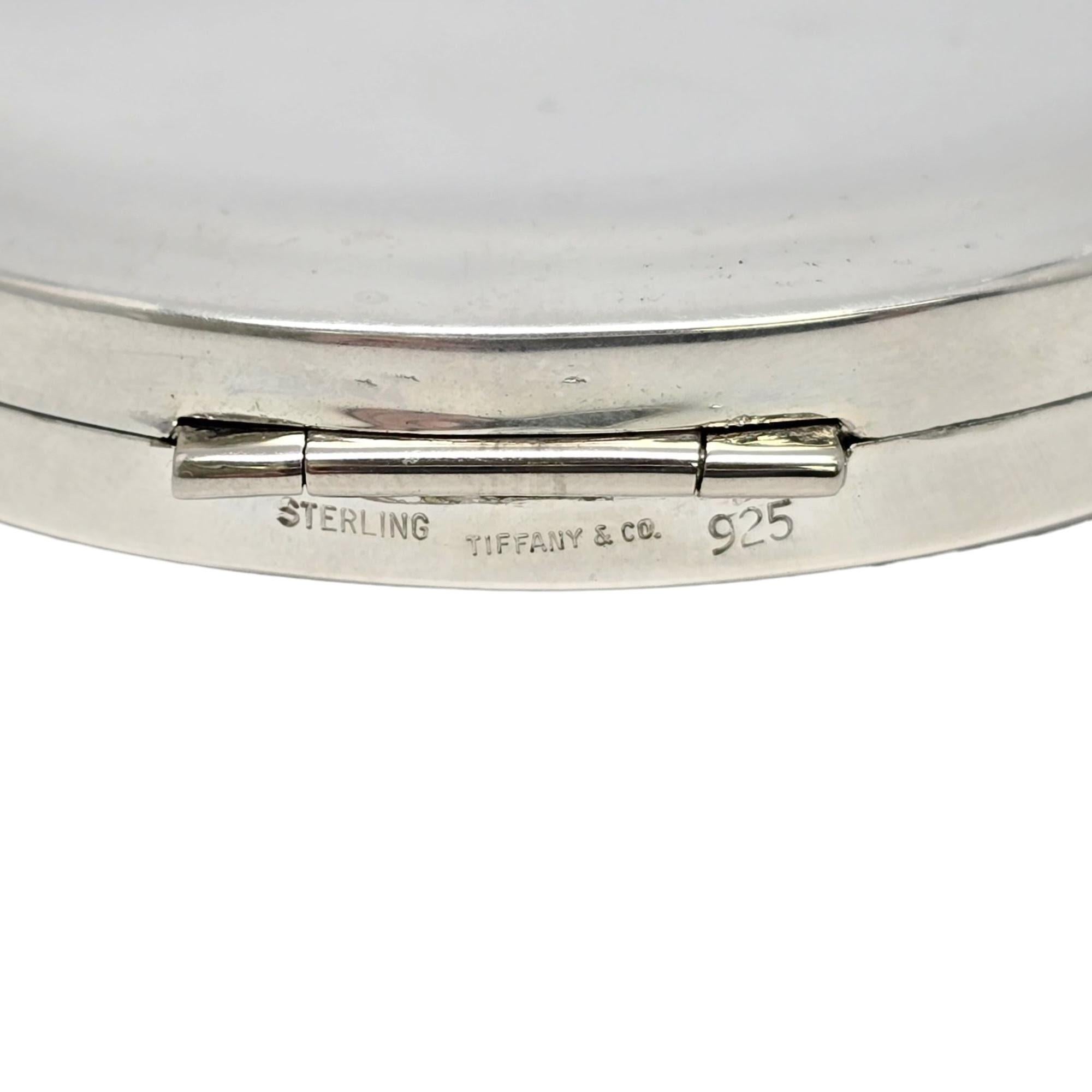 Vintage Tiffany & Co. Specchio rotondo in argento sterling con custodia #20981 in vendita 4