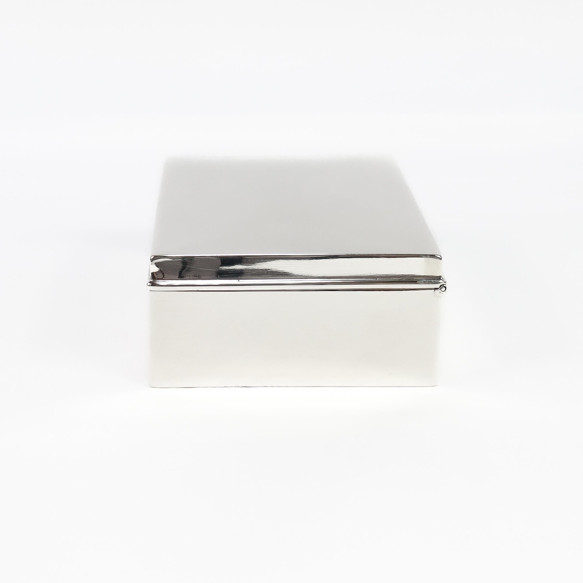 Tiffany & Co. d'epoca. Scatola in argento 925 e foderata in Wood 1