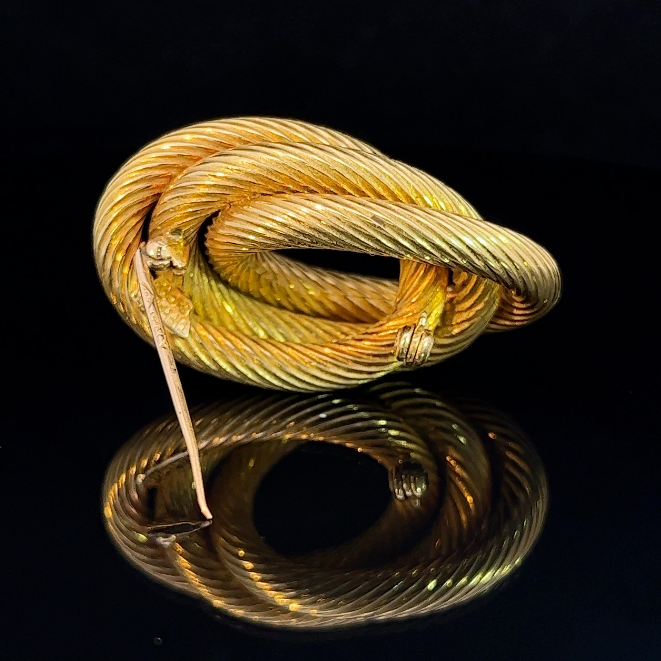 Vintage Tiffany & Co. Three Circle Yellow Gold Brooch Circa 1970s For Sale 1