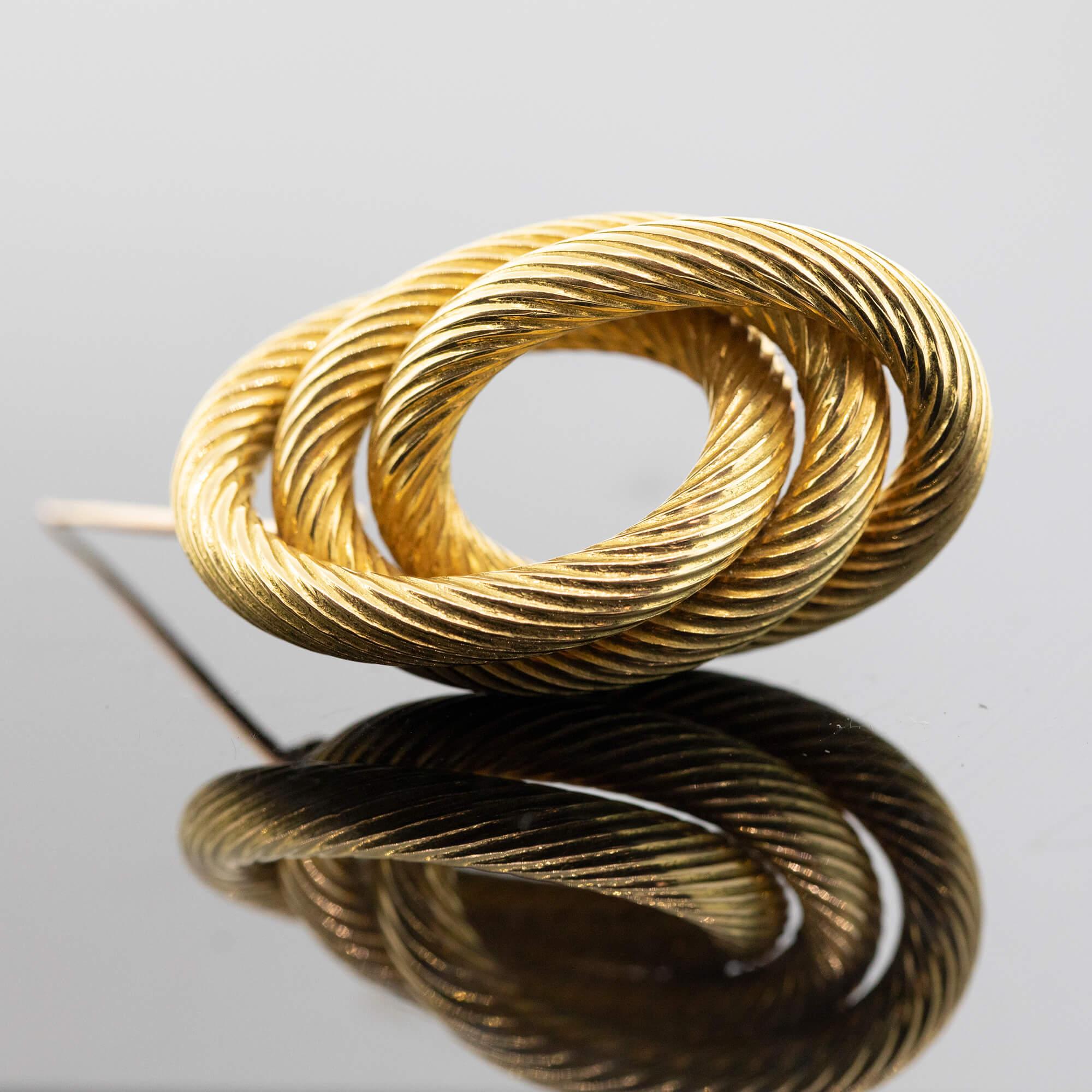 Vintage Tiffany & Co. Three Circle Yellow Gold Brooch Circa 1970s For Sale 3