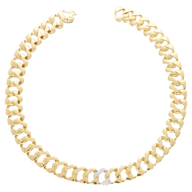 Vintage Tiffany and Co. Twisted Heart Flat Curb Link Necklace Set in 18k Gold For Sale at 1stDibs