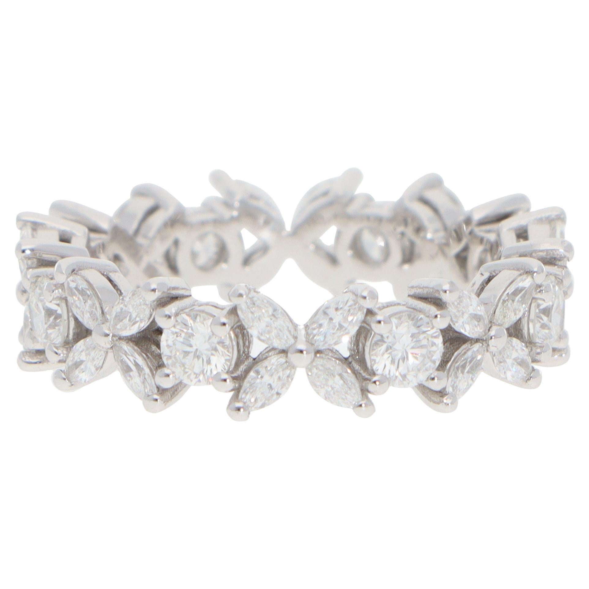Vintage Tiffany & Co. Bague d'éternité Victoria en platine en vente