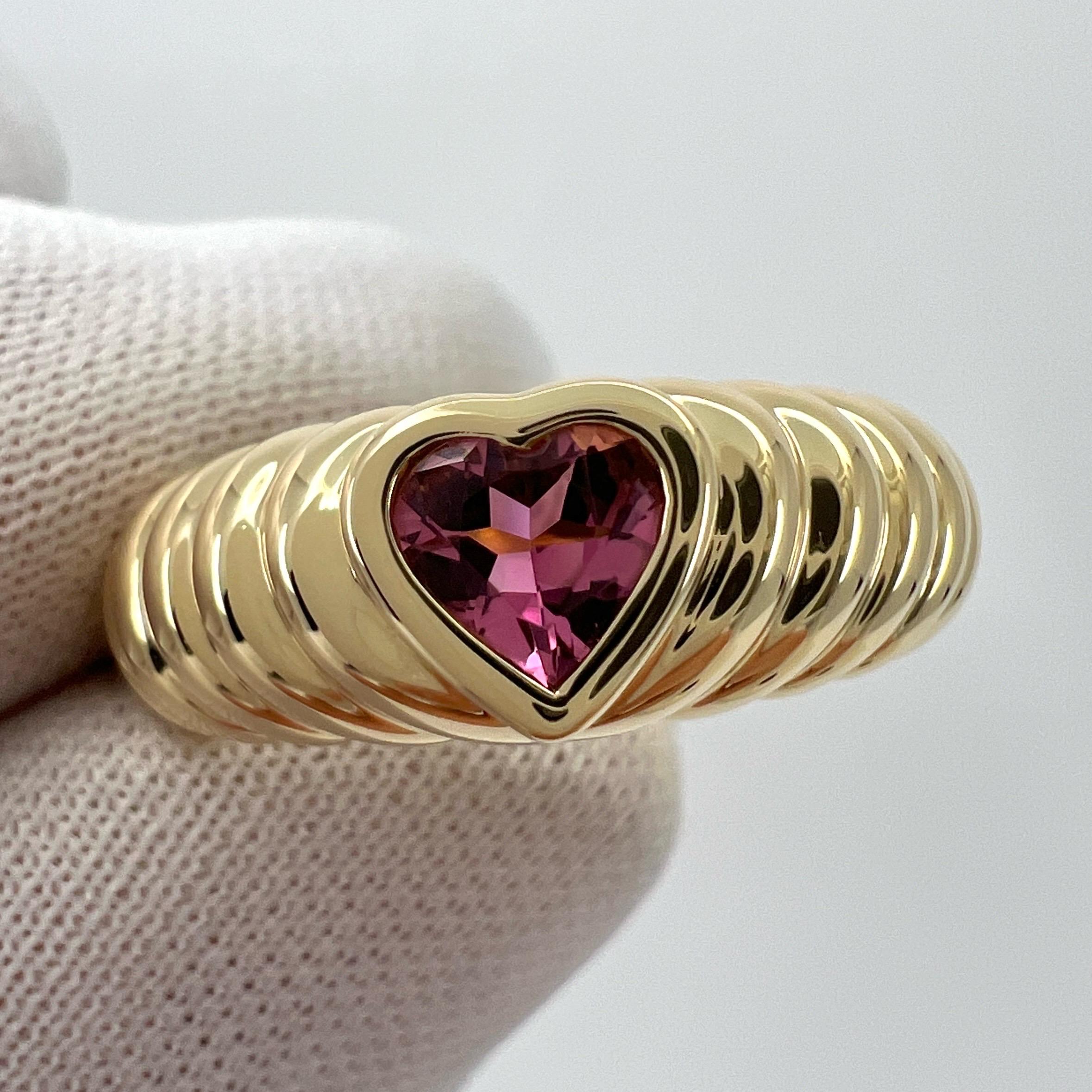 Vintage Tiffany & Co. Vivid Pink Tourmaline Heart Cut 18k Yellow Gold Band Ring For Sale 3
