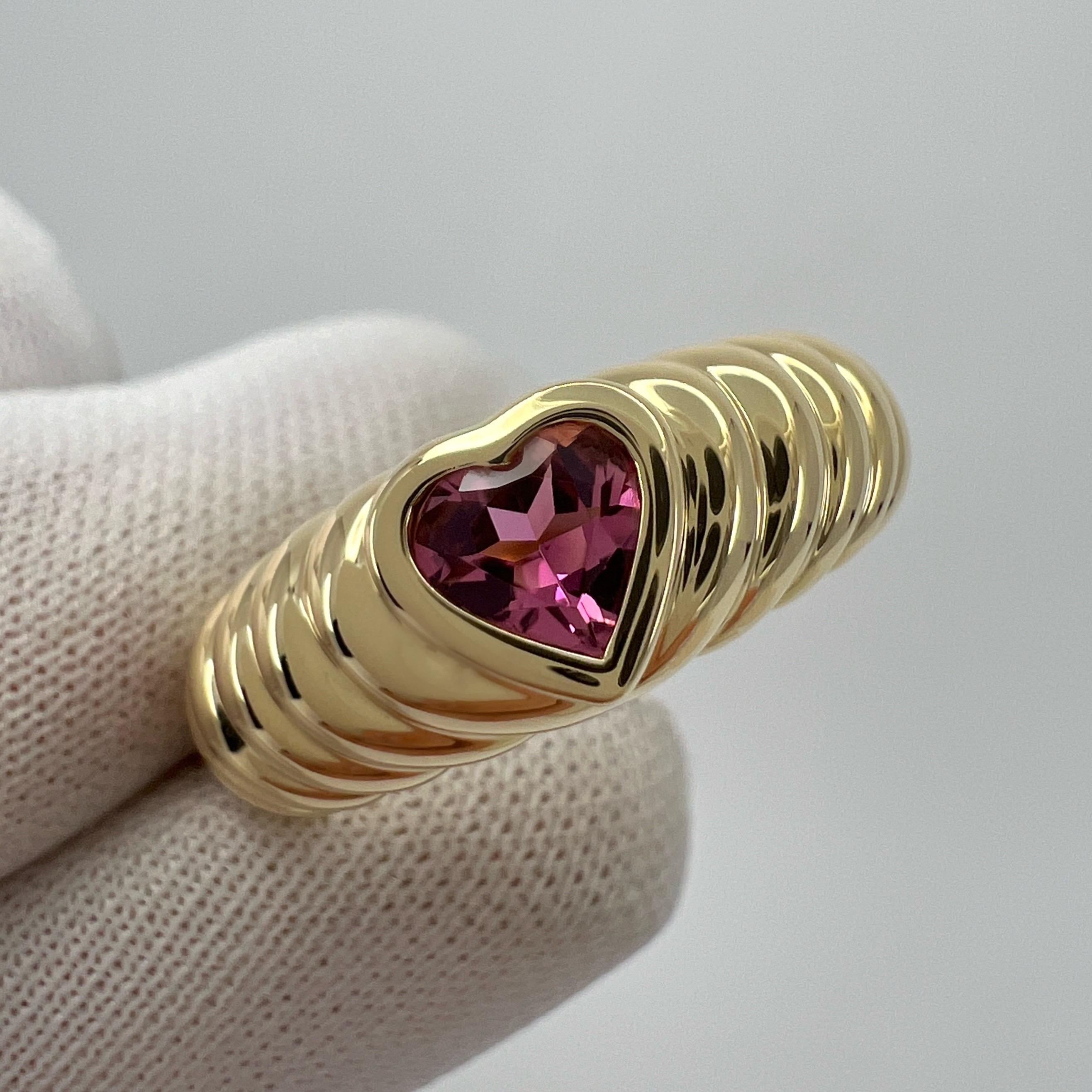Vintage Tiffany & Co. Vivid Pink Tourmaline Heart Cut 18k Yellow Gold Band Ring For Sale 4