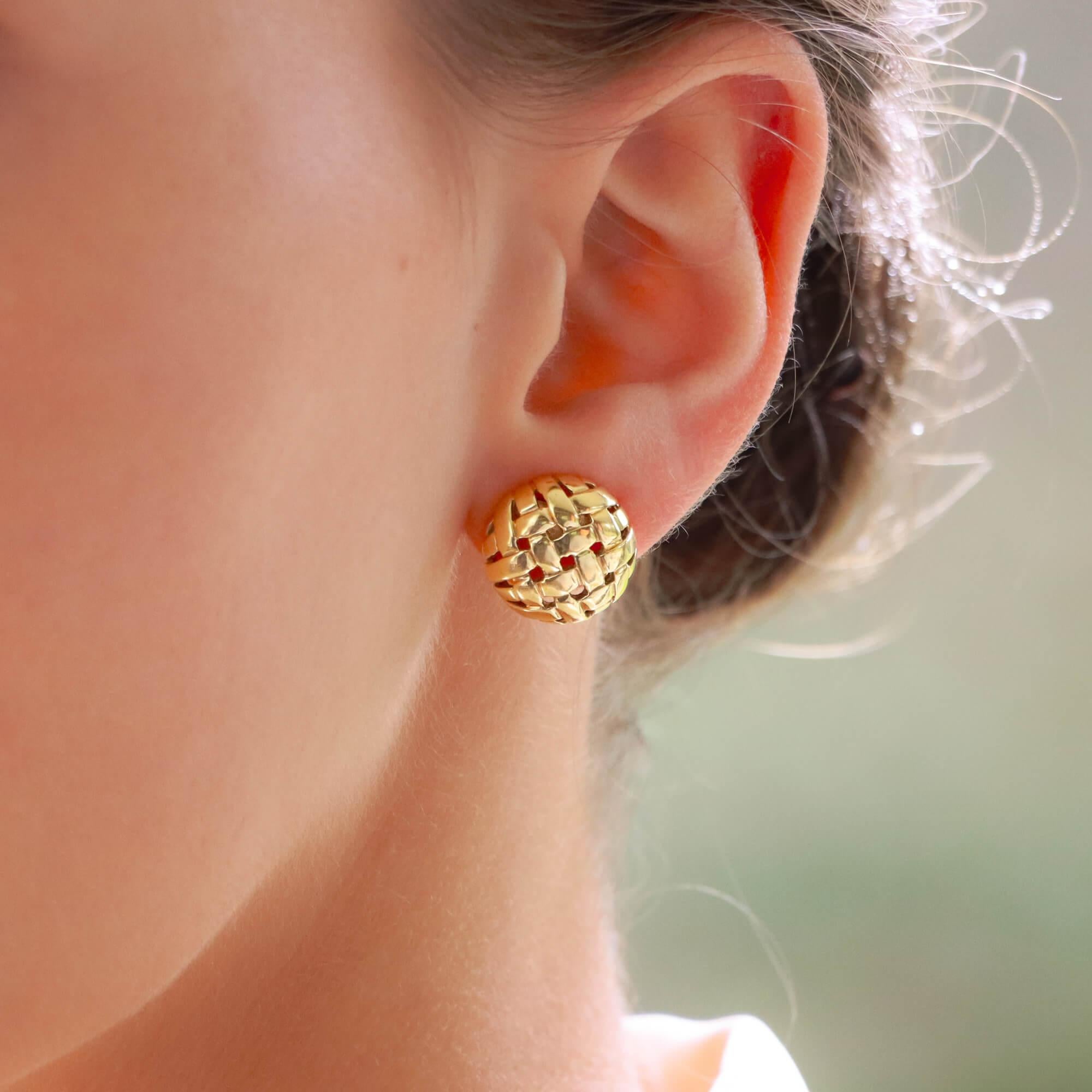 basket gold earrings