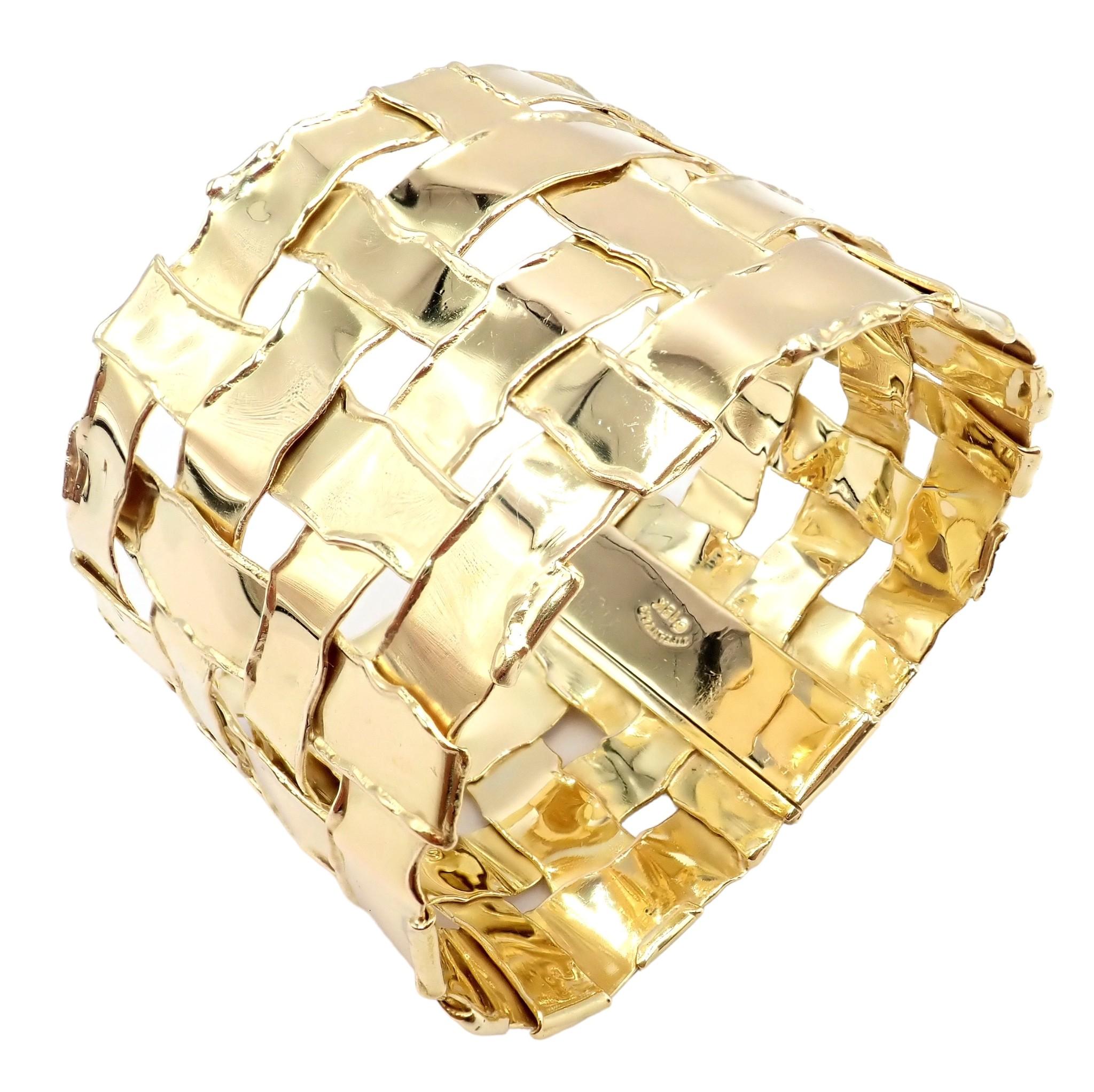Women's Vintage Tiffany & Co Wide Basket Weave Yellow Gold Bracelet For Sale