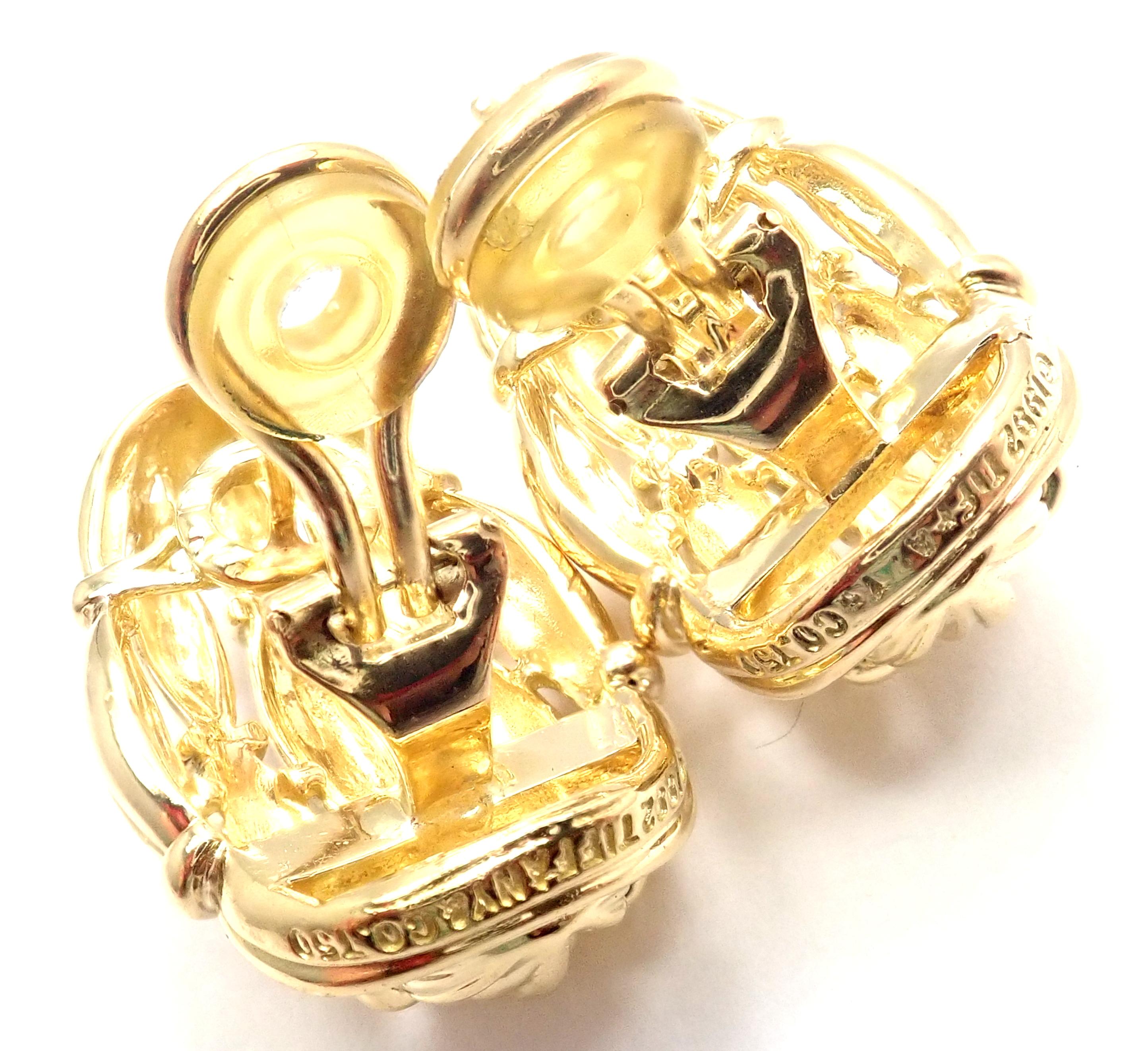 Women's or Men's Vintage Tiffany & Co. Woven Basketweave Yellow Gold Earrings