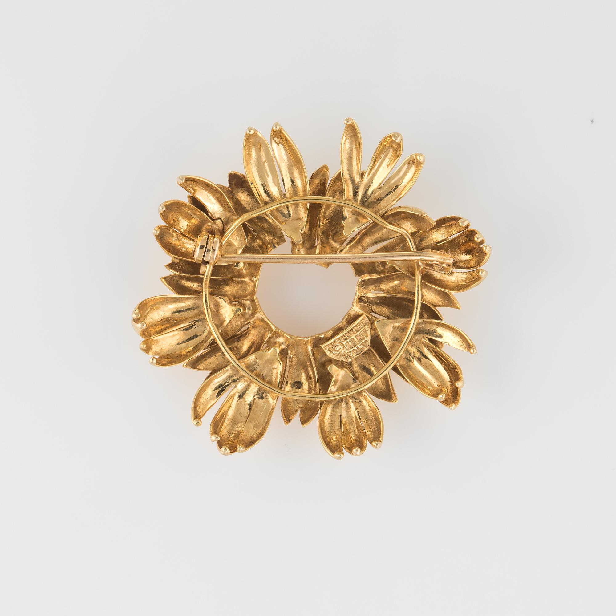 Finely detailed vintage Tiffany & Co (circa 1980s) wreath brooch crafted in 18 karat yellow gold. 

The wreath features applied layers giving a lifelike appearance to the brooch. 

The brooch is in very good condition. 

Particulars:

Weight: 13.3