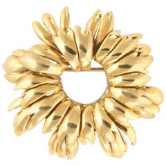 Vintage Tiffany & Co. Wreath Brooch 18 Karat Gold Italy Round, 1980s Jewelry