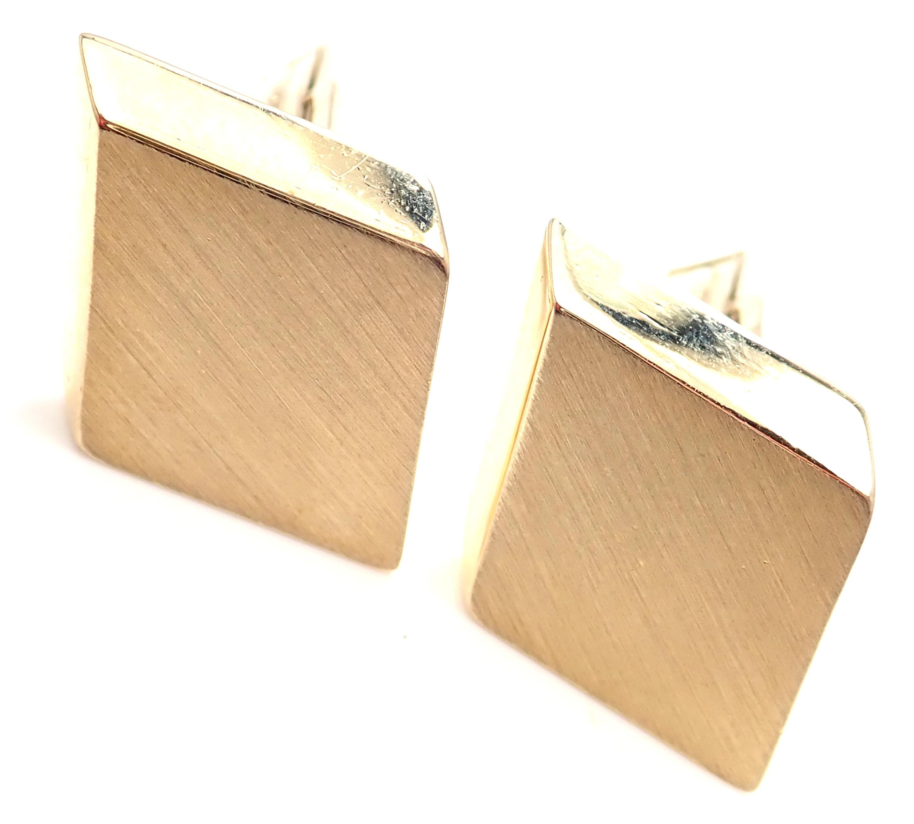 14k Yellow Gold Vintage Cufflinks by Tiffany & Co. 
Details: 
Measurements: 25mm x 18mm x 22mm
Weight: 11.3 grams
Stamped Hallmarks: Tiffany & Co. 14k 
*Free Shipping within the United States* 
YOUR PRICE: $1,500
T783hnd
