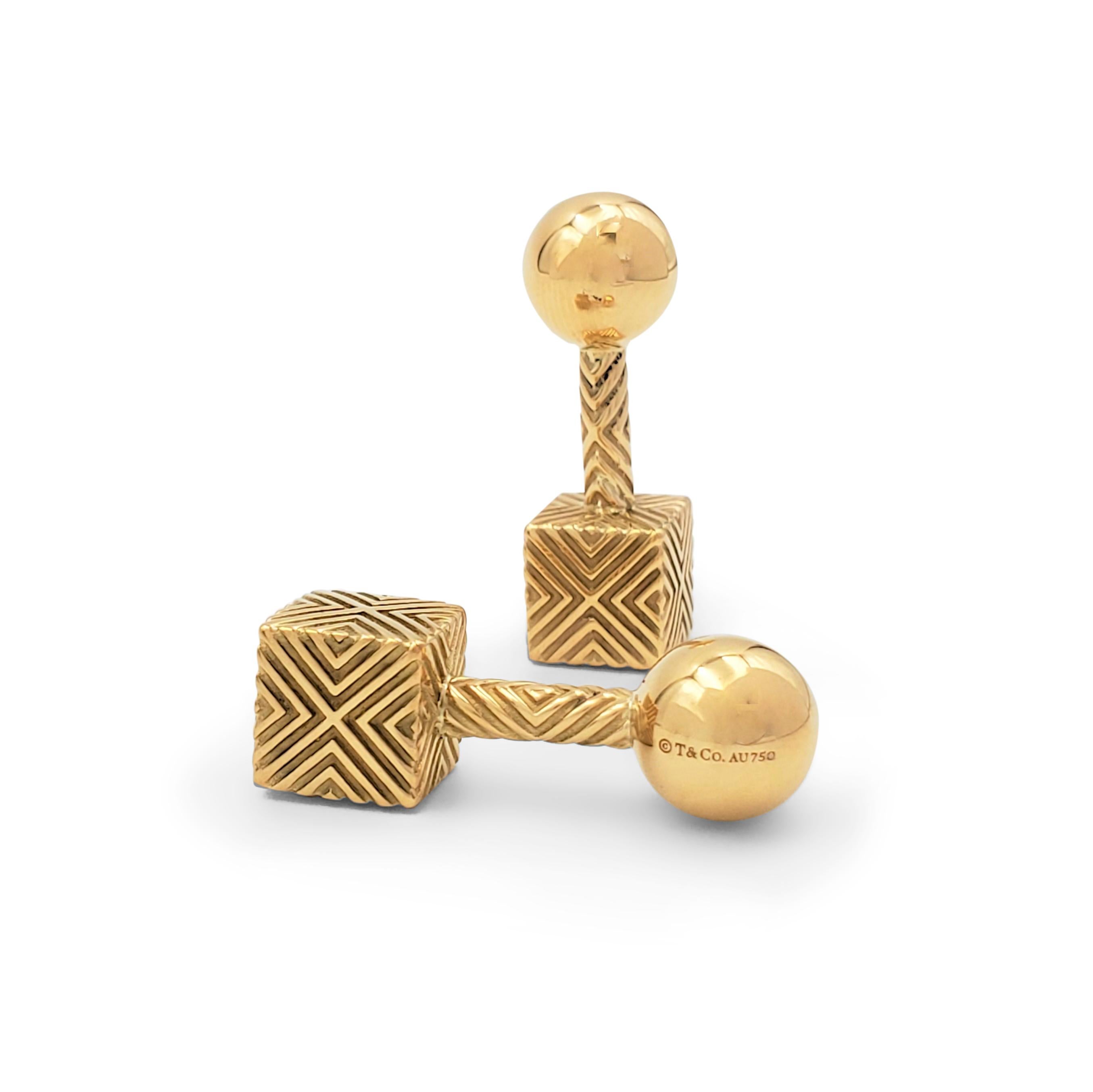 Vintage Tiffany & Co. Yellow Gold Geometric Cufflinks In Excellent Condition In New York, NY