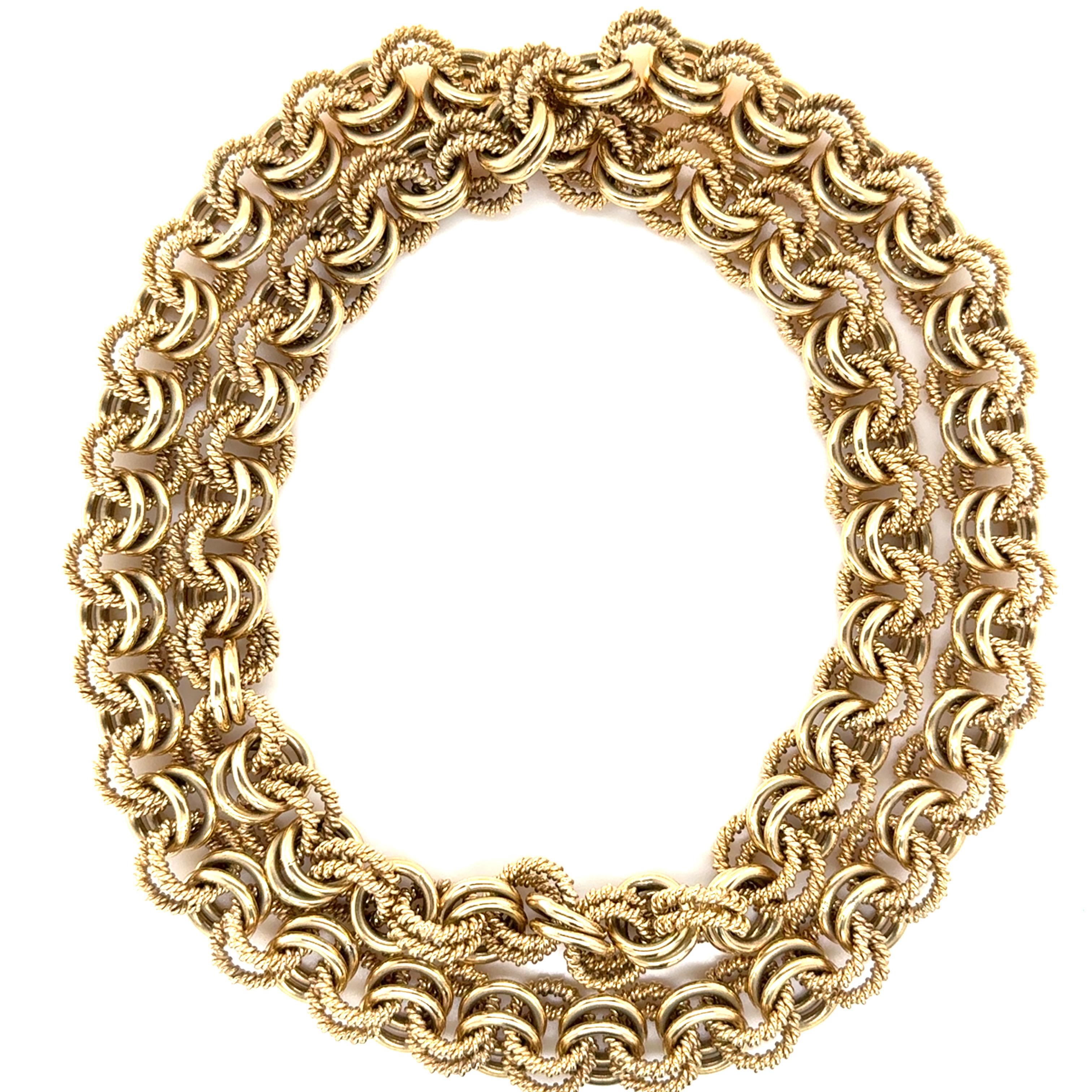 Vintage, Tiffany & Co., Yellow Gold Long Chain Necklace In Excellent Condition For Sale In Chicago, IL