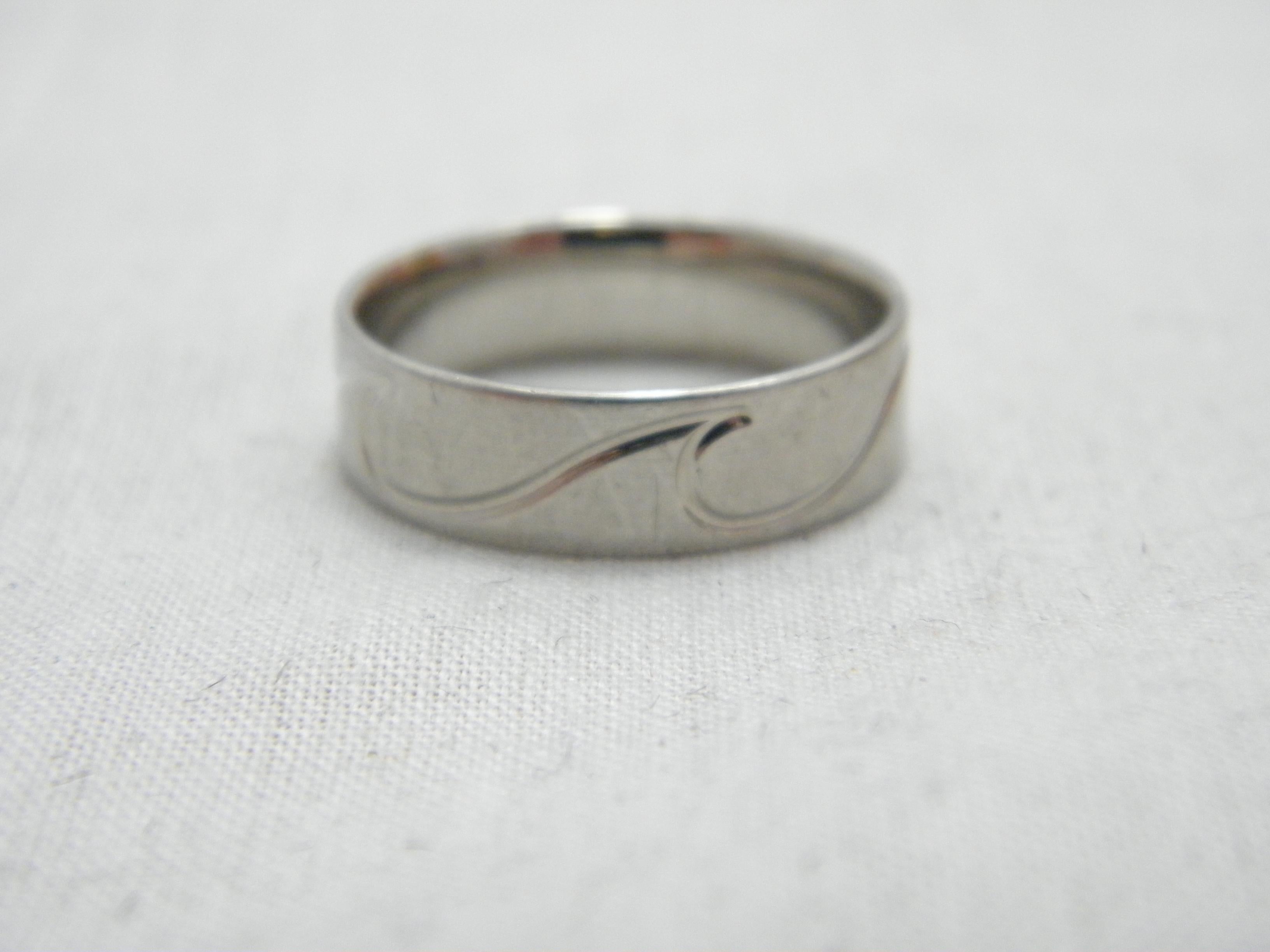 Vintage Tiffany Palladium 6.2mm Wave Ring Size Q1/2 8.5 950 Purity Band T&Co In Good Condition For Sale In Camelford, GB