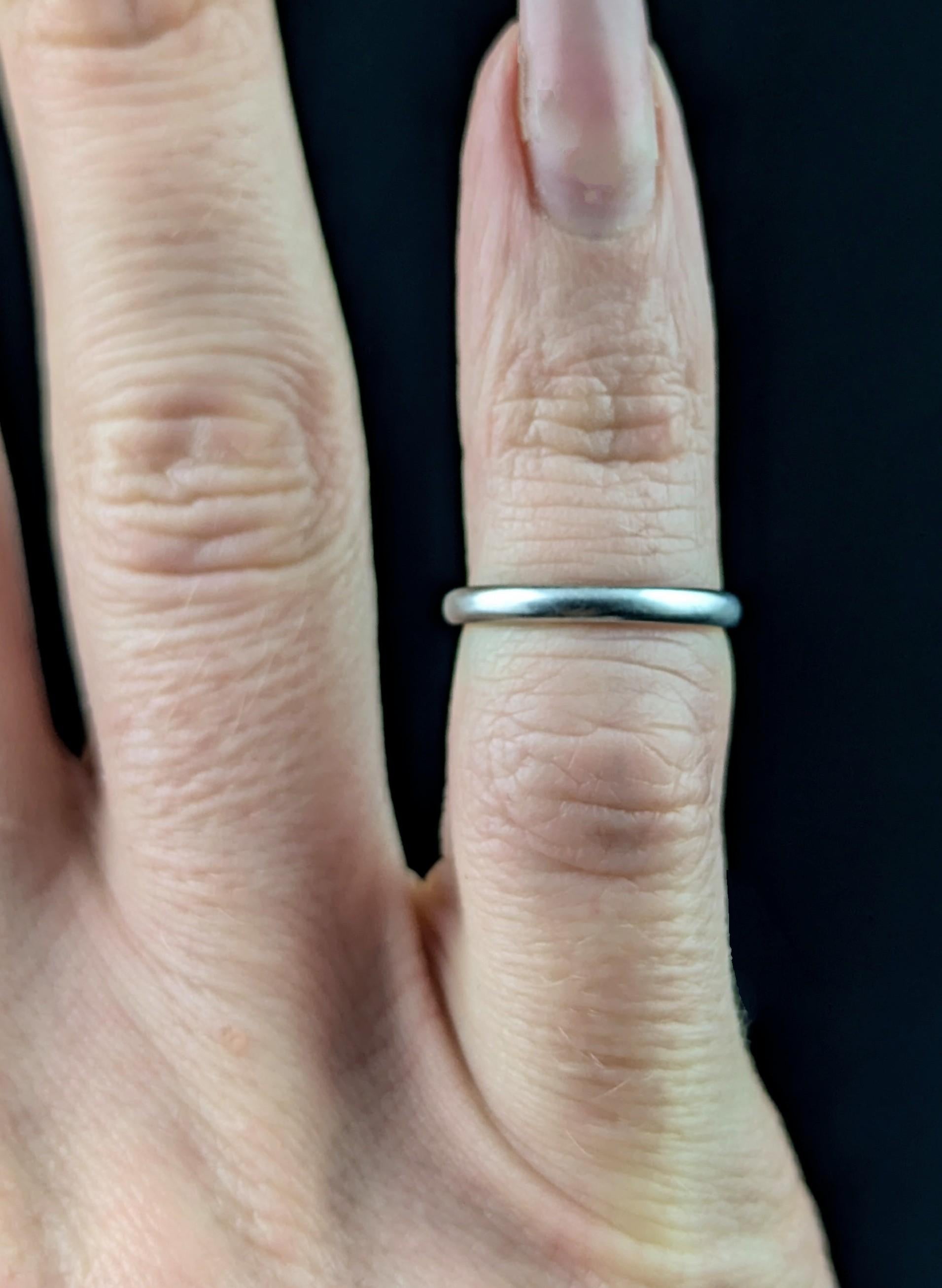 Vintage Tiffany platinum Classic wedding band ring For Sale 3
