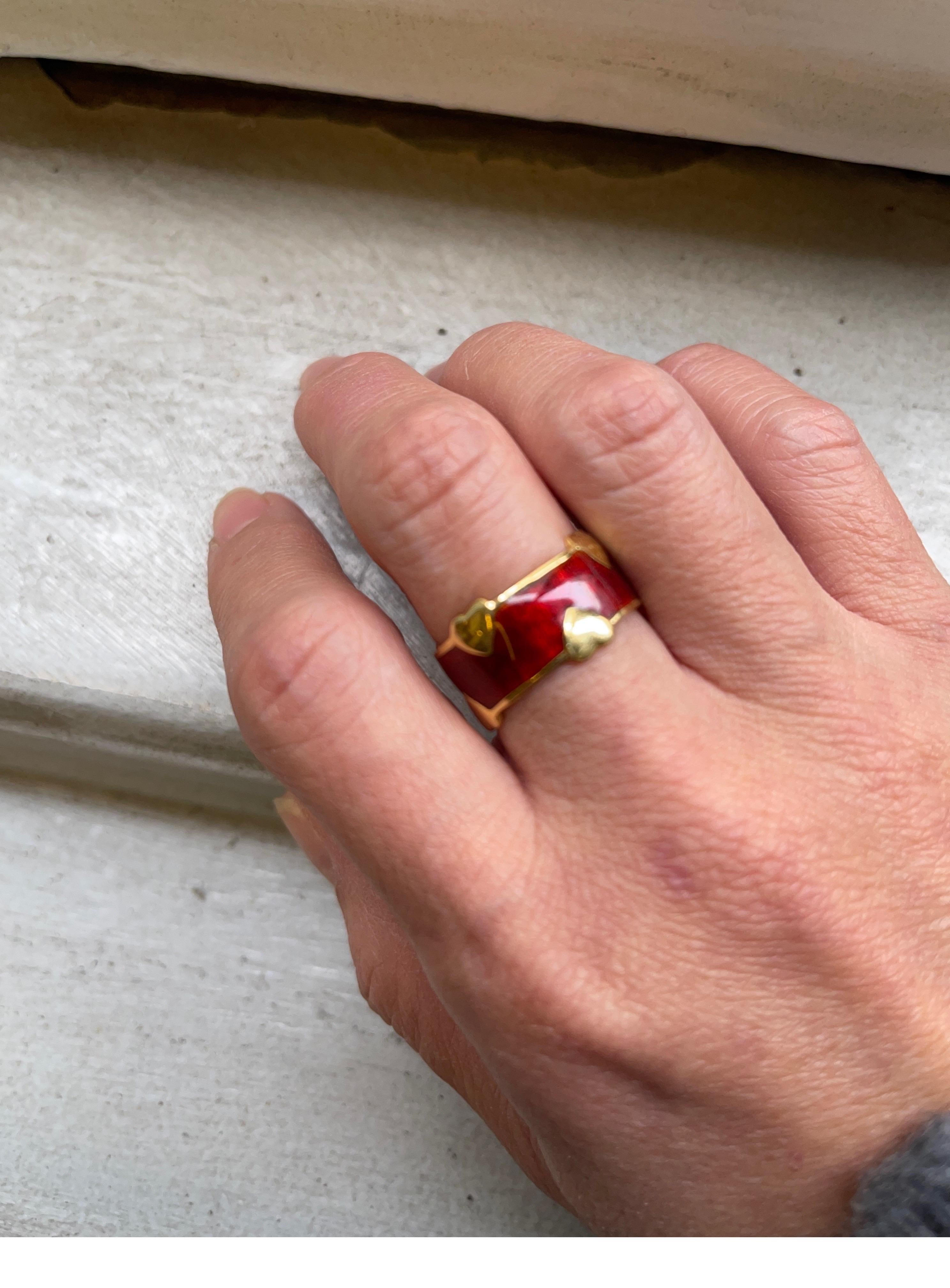 Women's or Men's Vintage Tiffany Schlumberger 18 Karat Gold Red Enamel Heart Band Ring For Sale