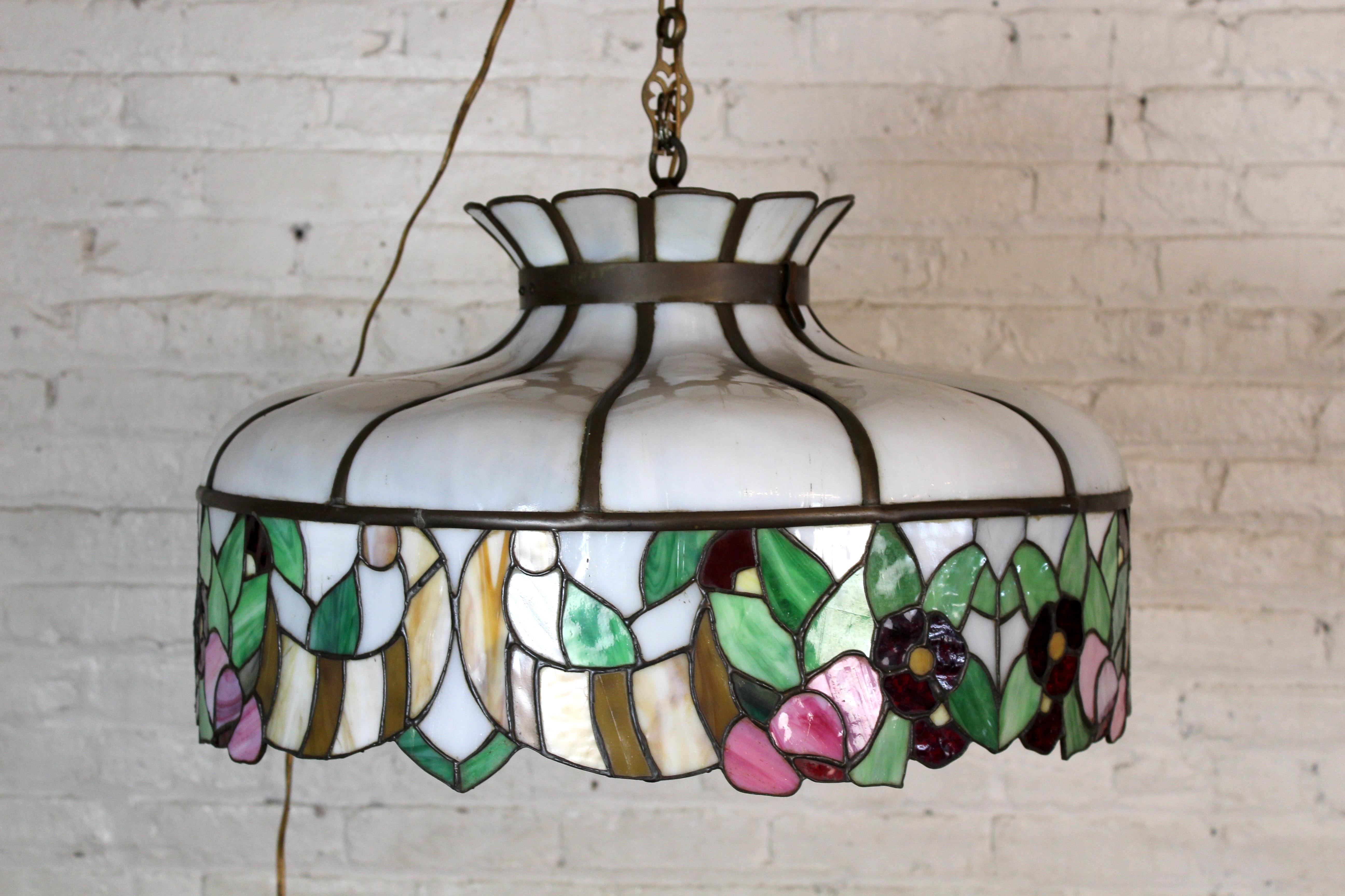 Lampada a sospensione in stile Tiffany d'epoca in vendita 5