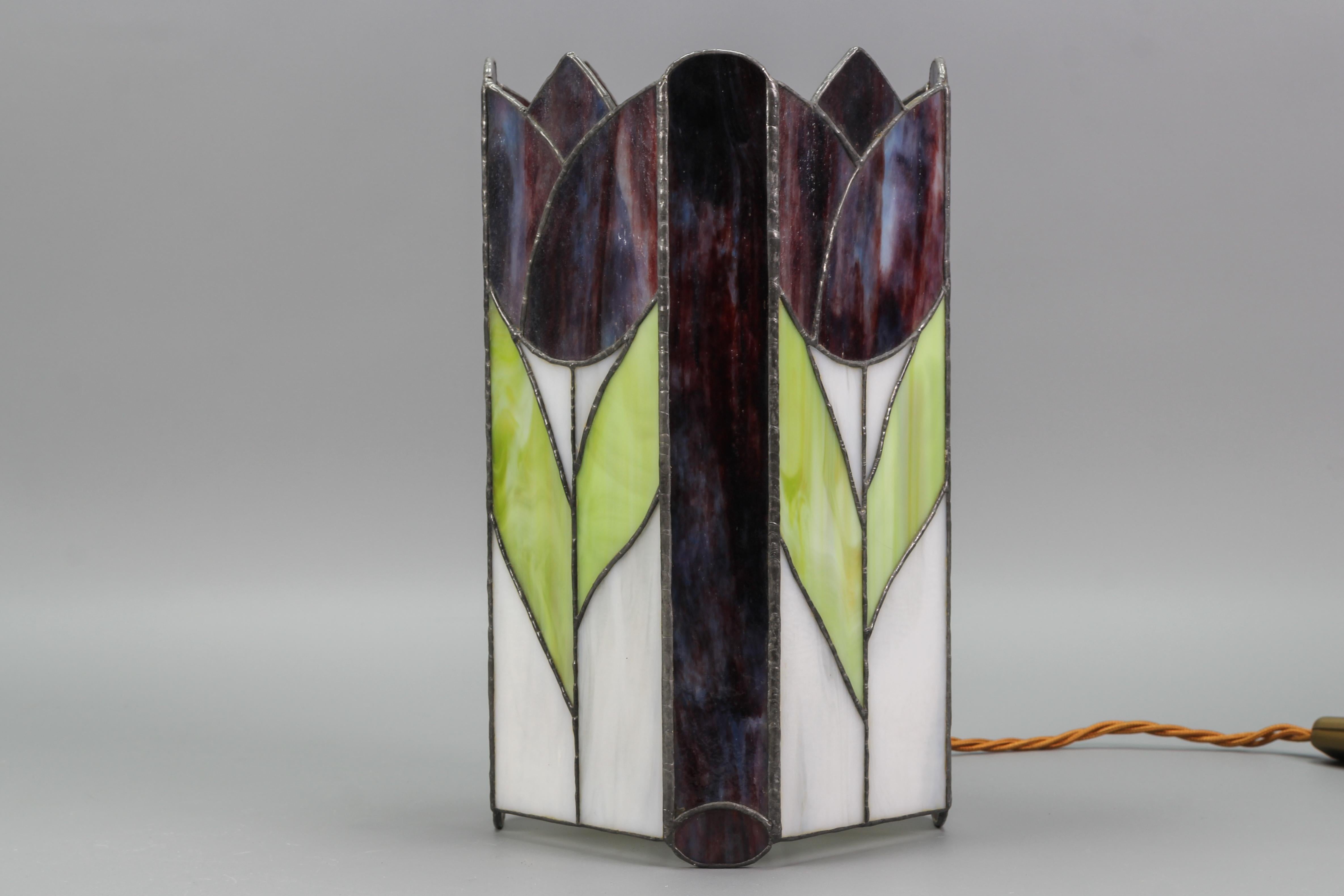 Vintage Tiffany-Style Stained Glass Square Lamp Tulips In Good Condition In Barntrup, DE