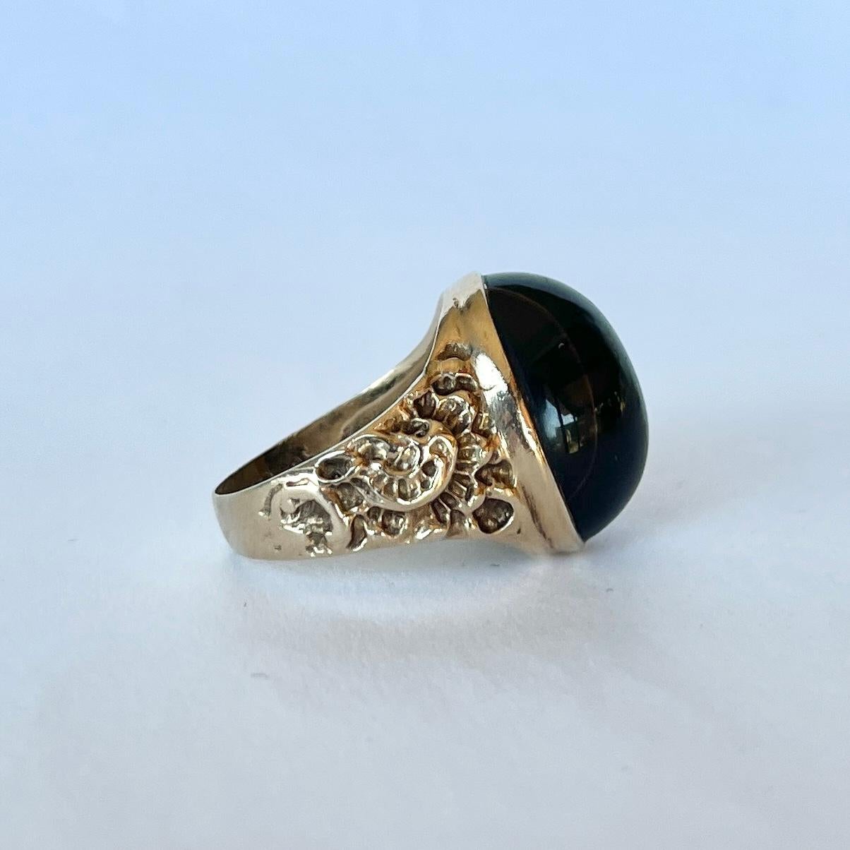Anello con occhio di tigre e oro 9 carati d'epoca In condizioni buone in vendita a Chipping Campden, GB