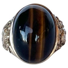 Vintage Tigers Eye and 9 Carat Gold Signet Ring