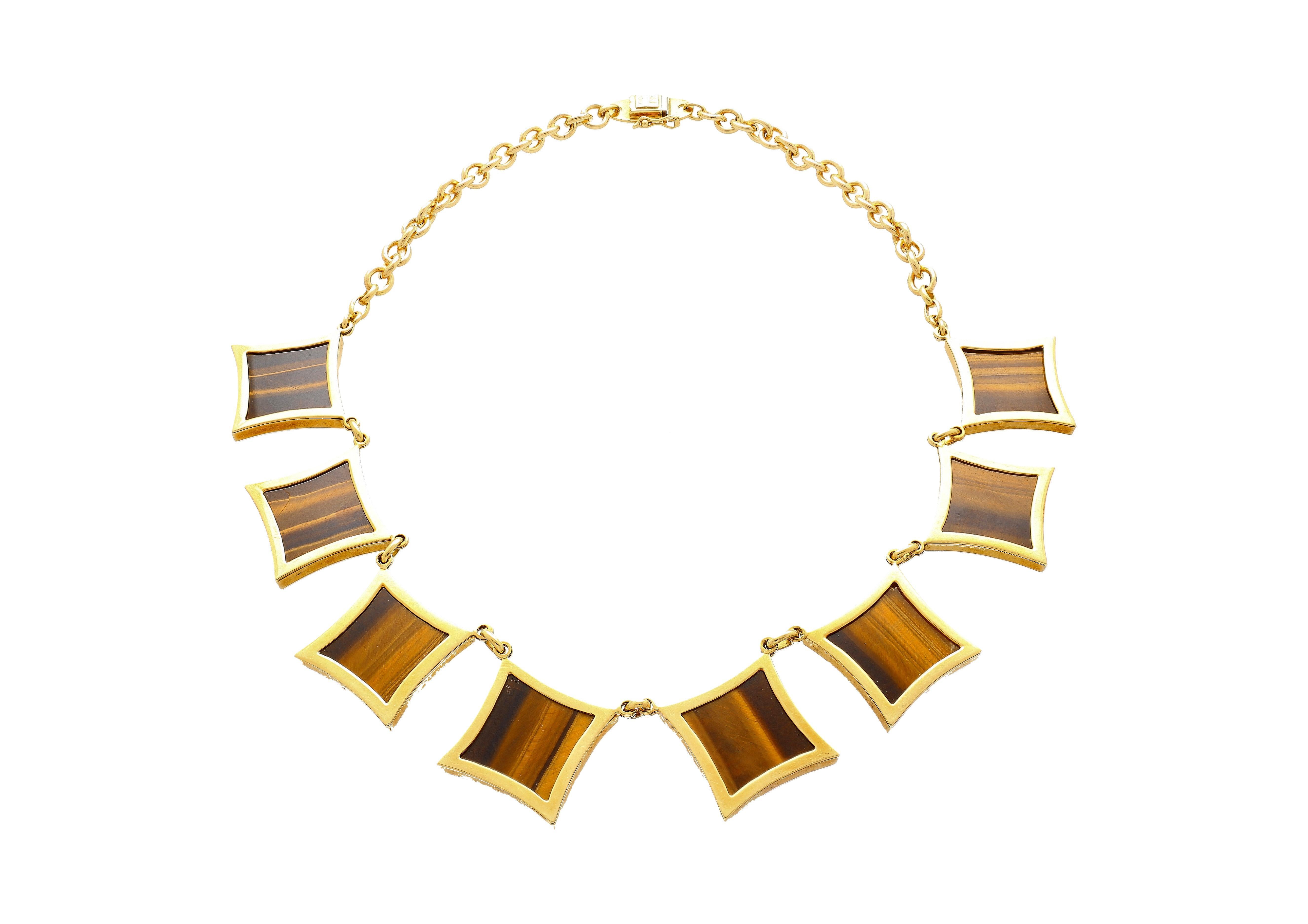 Quadrato Collana vintage in quarzo occhio di tigre e oro 18 carati, firmata G. Vascellari in vendita