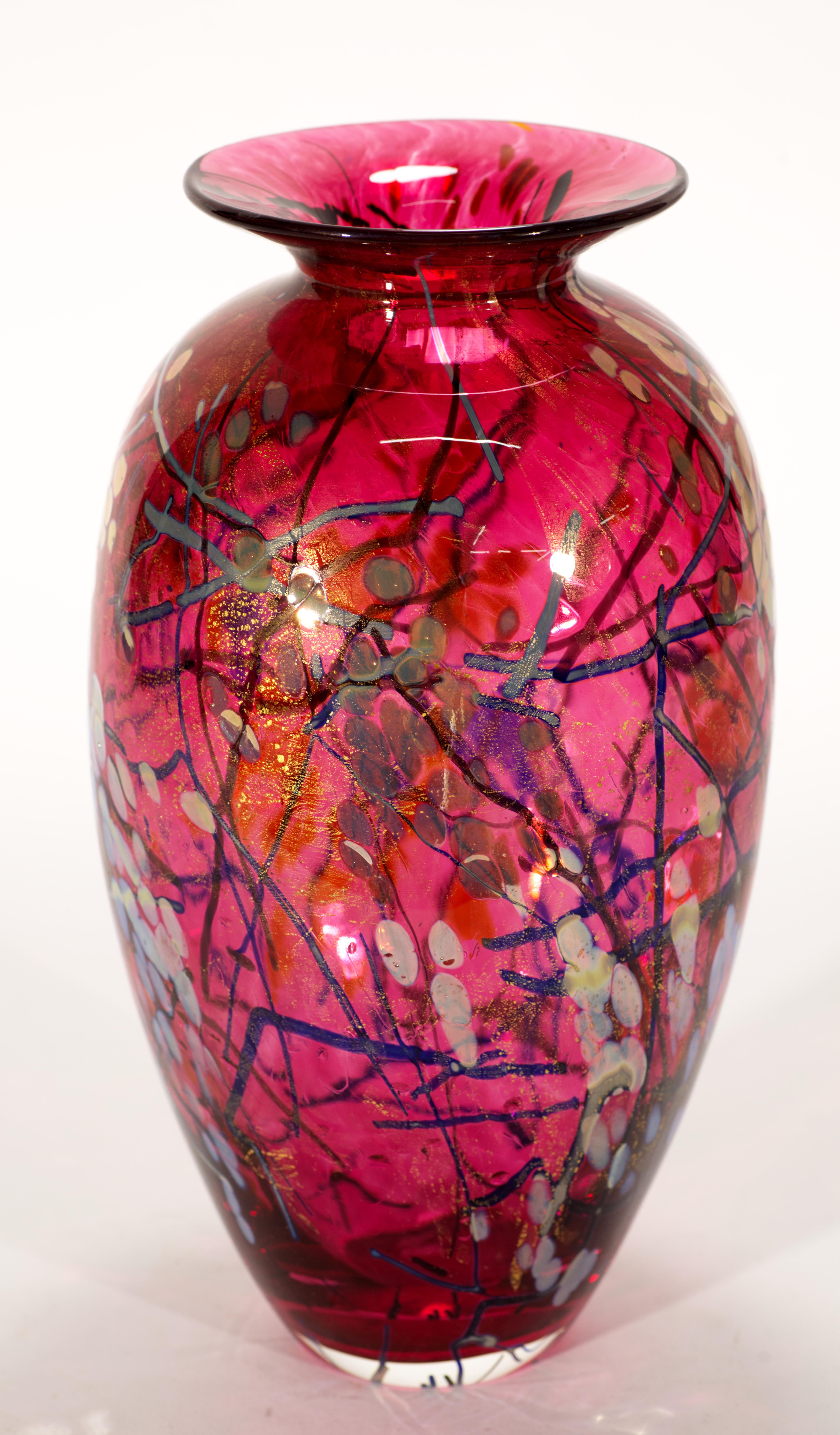Jarrón rojo sangre de buey Vintage Tim Lazer, American Studio Art Glass, 1971 Hecho a mano en venta