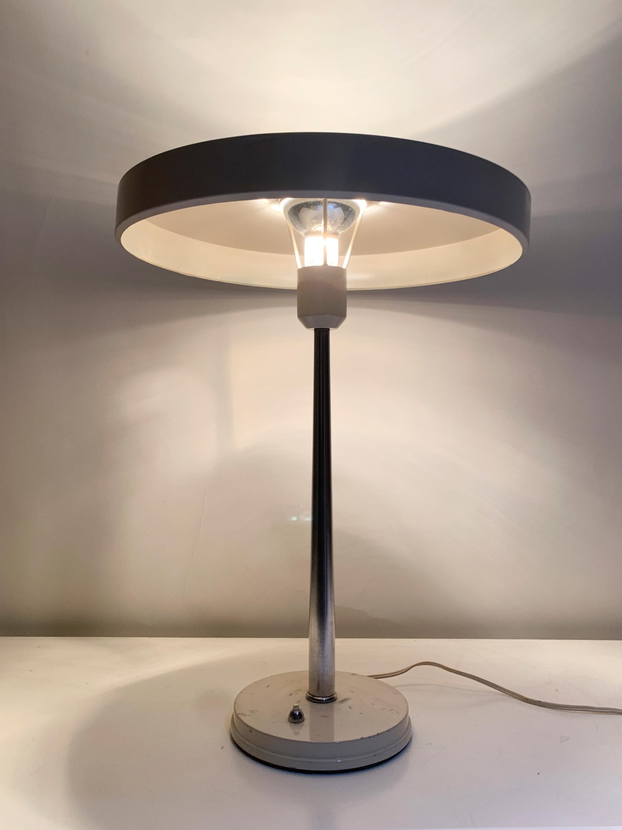 Lampe de table Timor de Louis Kalff pour Philips, années 1960 en vente 3
