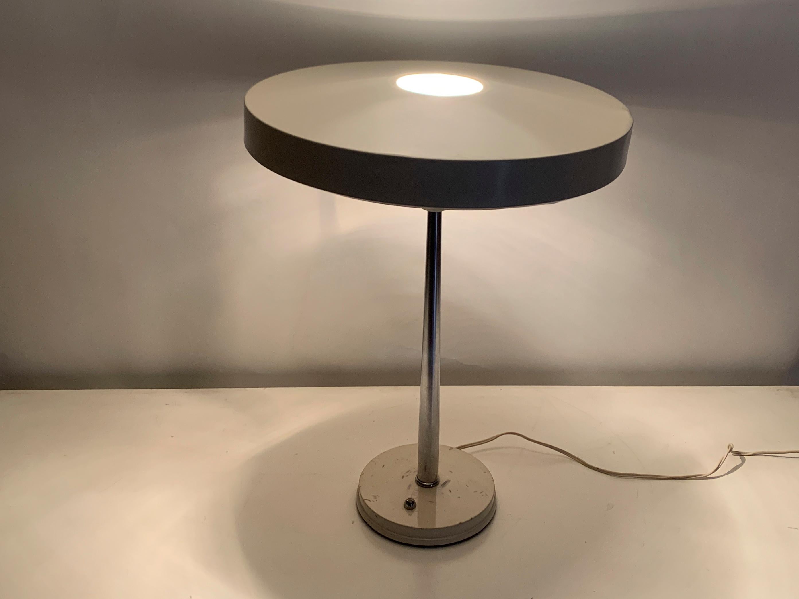 Lampe de table Timor de Louis Kalff pour Philips, années 1960 en vente 1