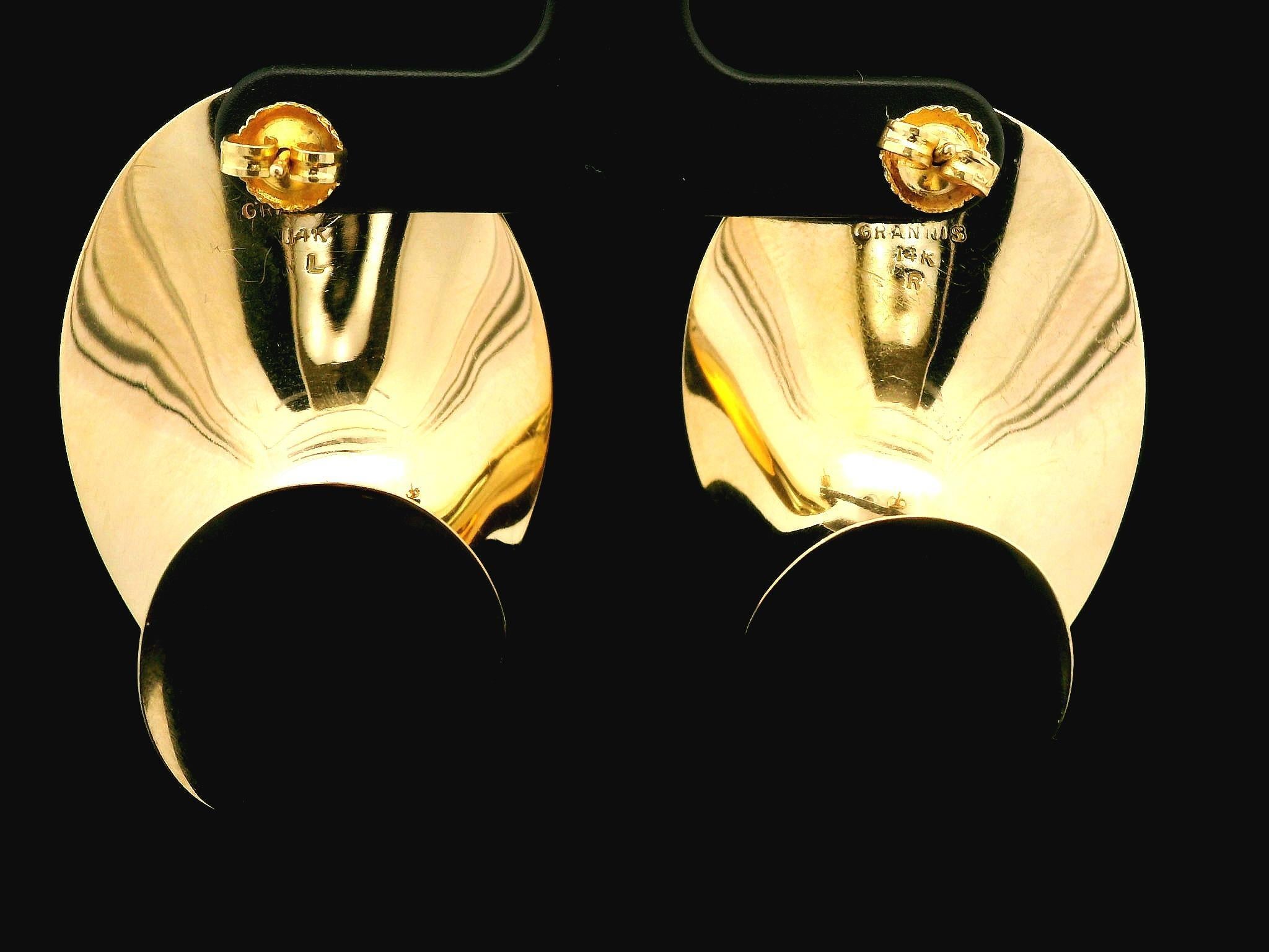 Vintage Timothy Grannis 14k Gelbgold Polierte Chunky Große modernistische Ohrringe im Zustand „Hervorragend“ im Angebot in Montclair, NJ