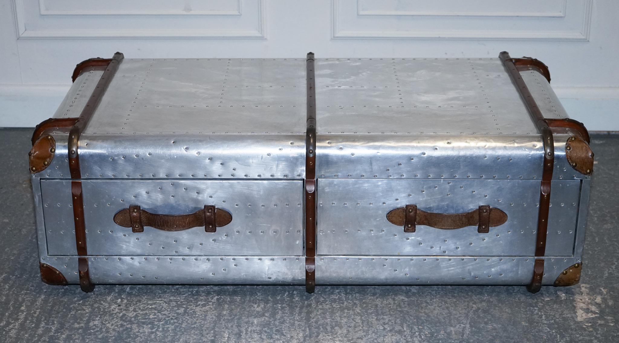 TIMOTHY OULTON AVIATOR INDUSTRIAL SILVER COFFEE TABLE LEATHER DETAILS in vendita 3
