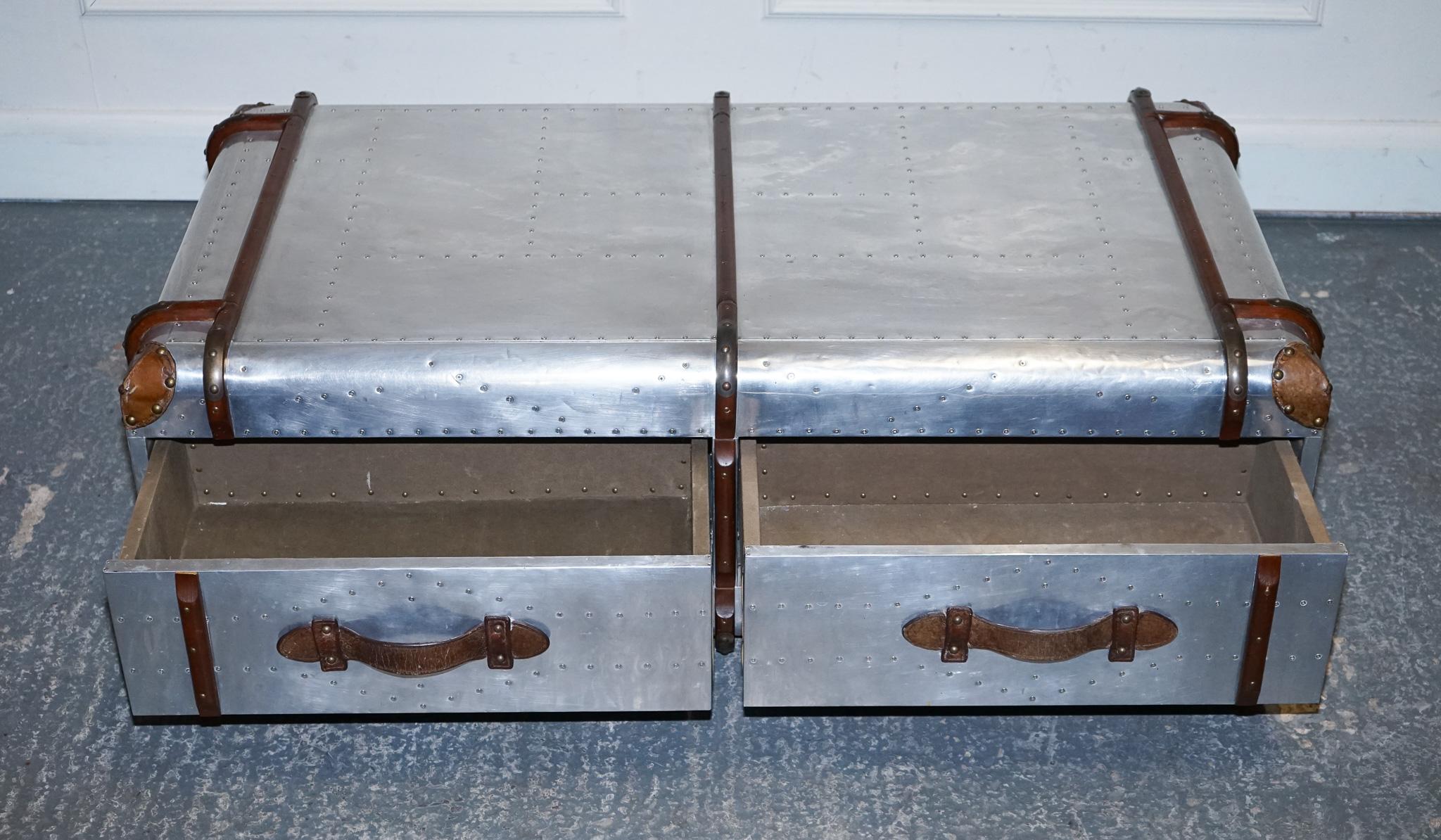TIMOTHY OULTON AVIATOR INDUSTRIAL SILVER COFFEE TABLE LEATHER DETAILS in vendita 4
