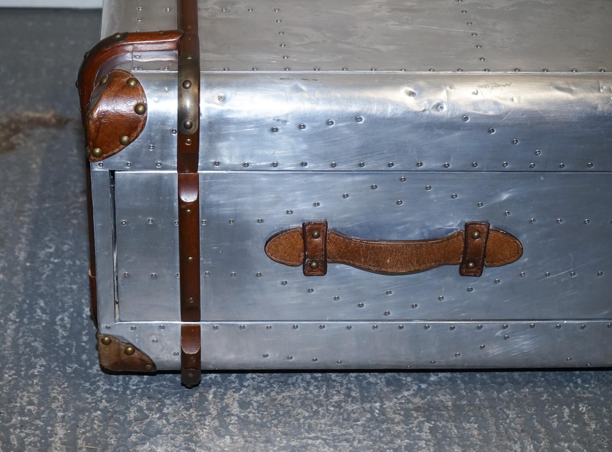 Britannico TIMOTHY OULTON AVIATOR INDUSTRIAL SILVER COFFEE TABLE LEATHER DETAILS in vendita