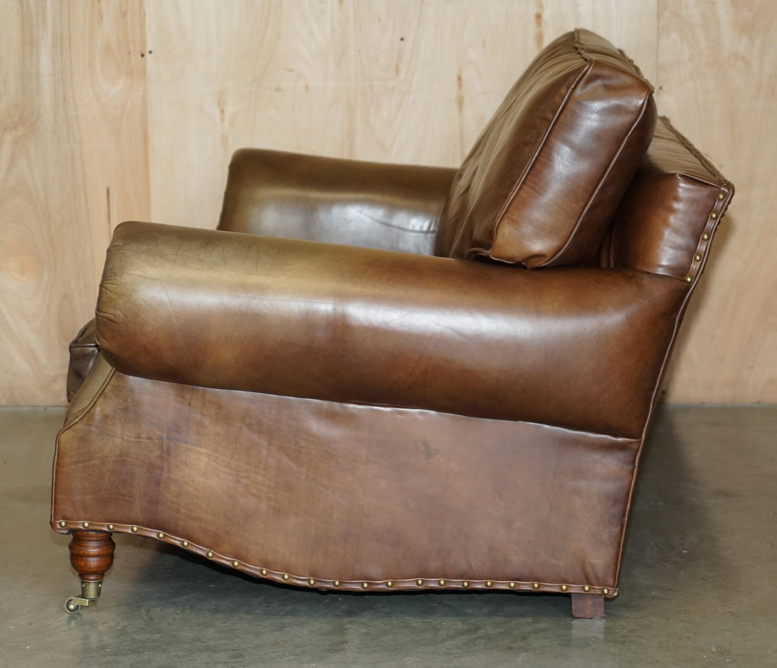 VINTAGE TiMOTHY OULTON DISEÑADOR DE HALO HERITAGE CUERO MARRON BALMORAL SOFA en venta 11
