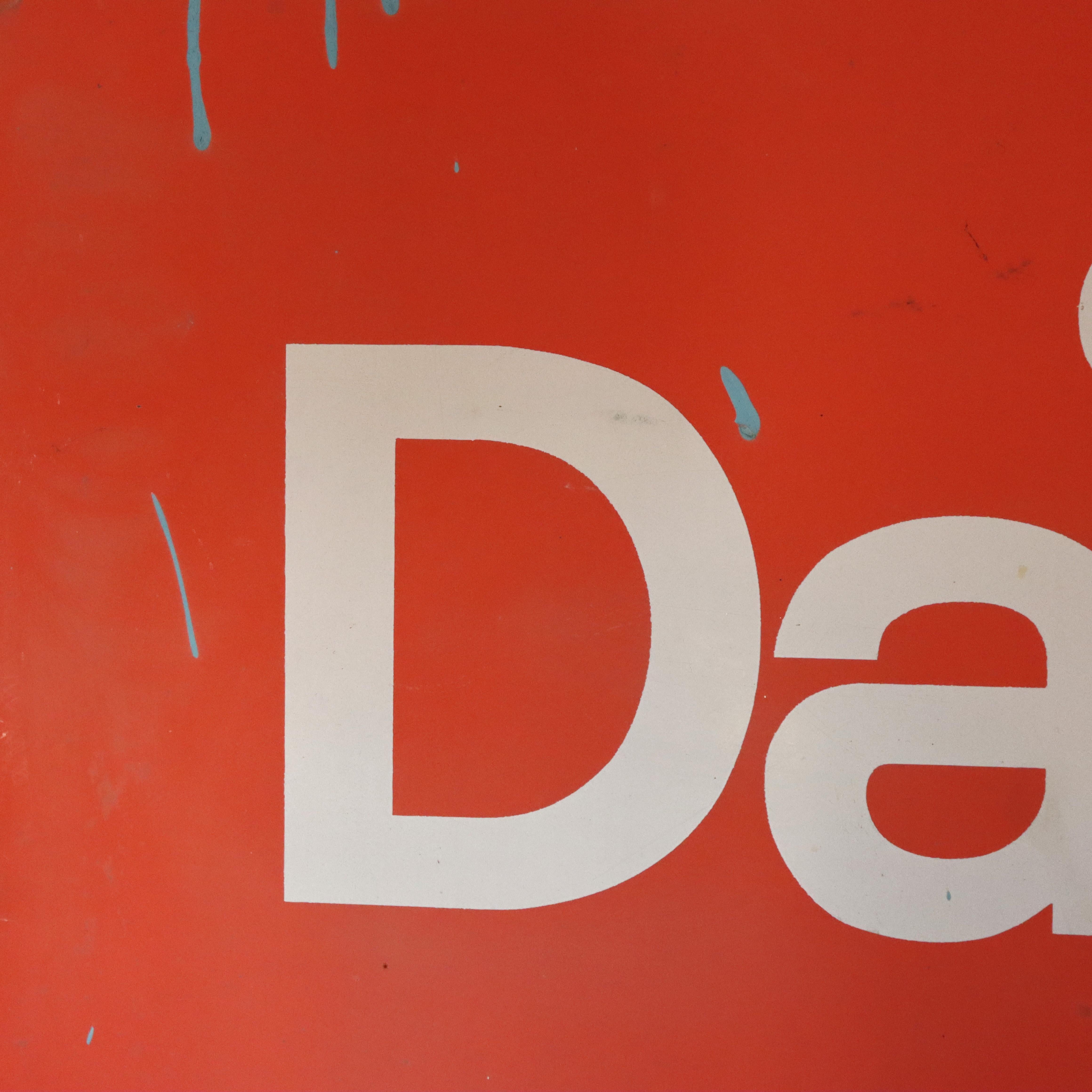 Vintage Tin Dairylea Ice Cream Dairy Advertising Sign C1960 Bon état - En vente à Big Flats, NY