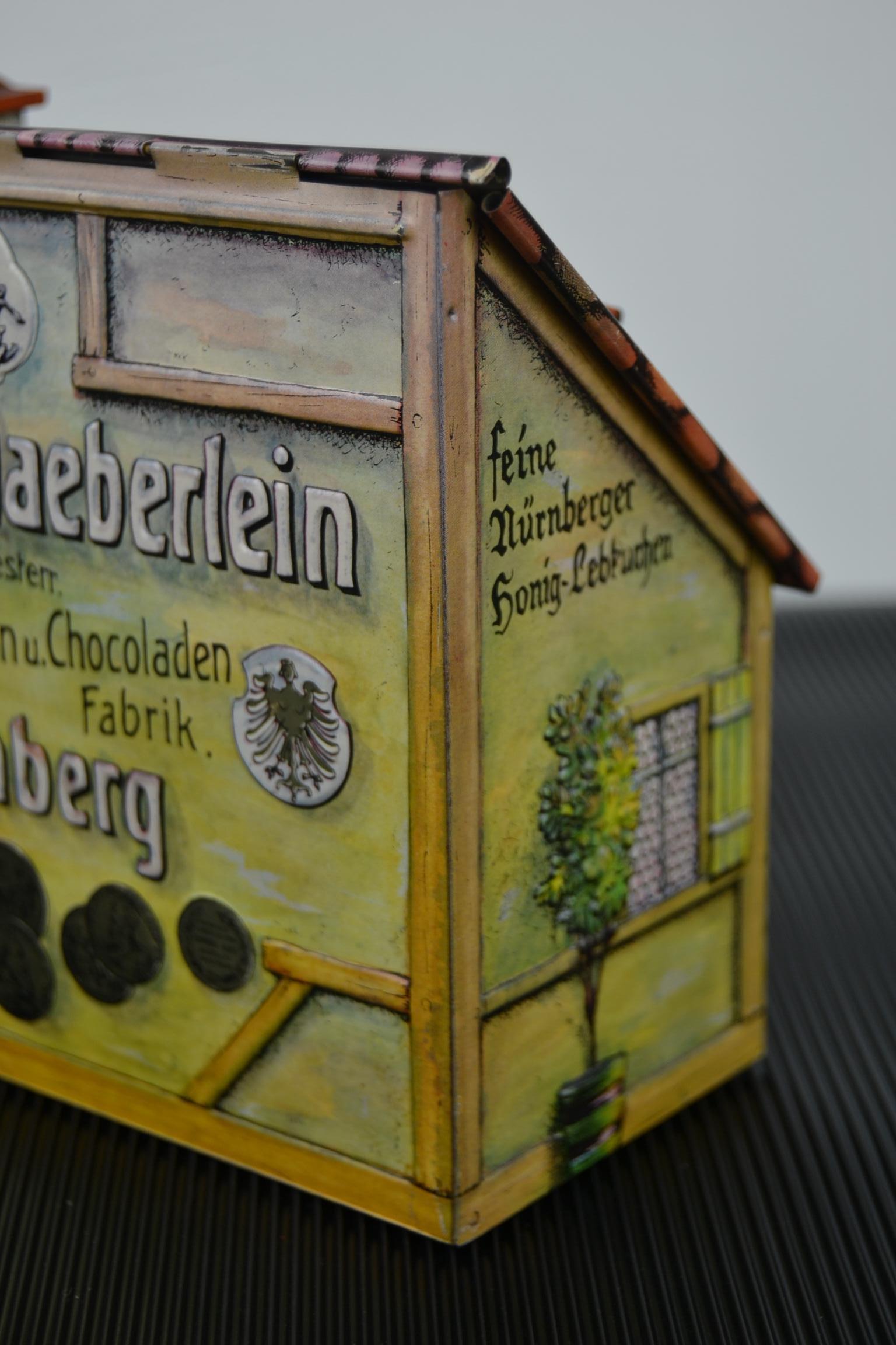 Vintage Tin House Storage Box, Heinrich Haeberlein-Nurnberg, Germany, 1980s 2
