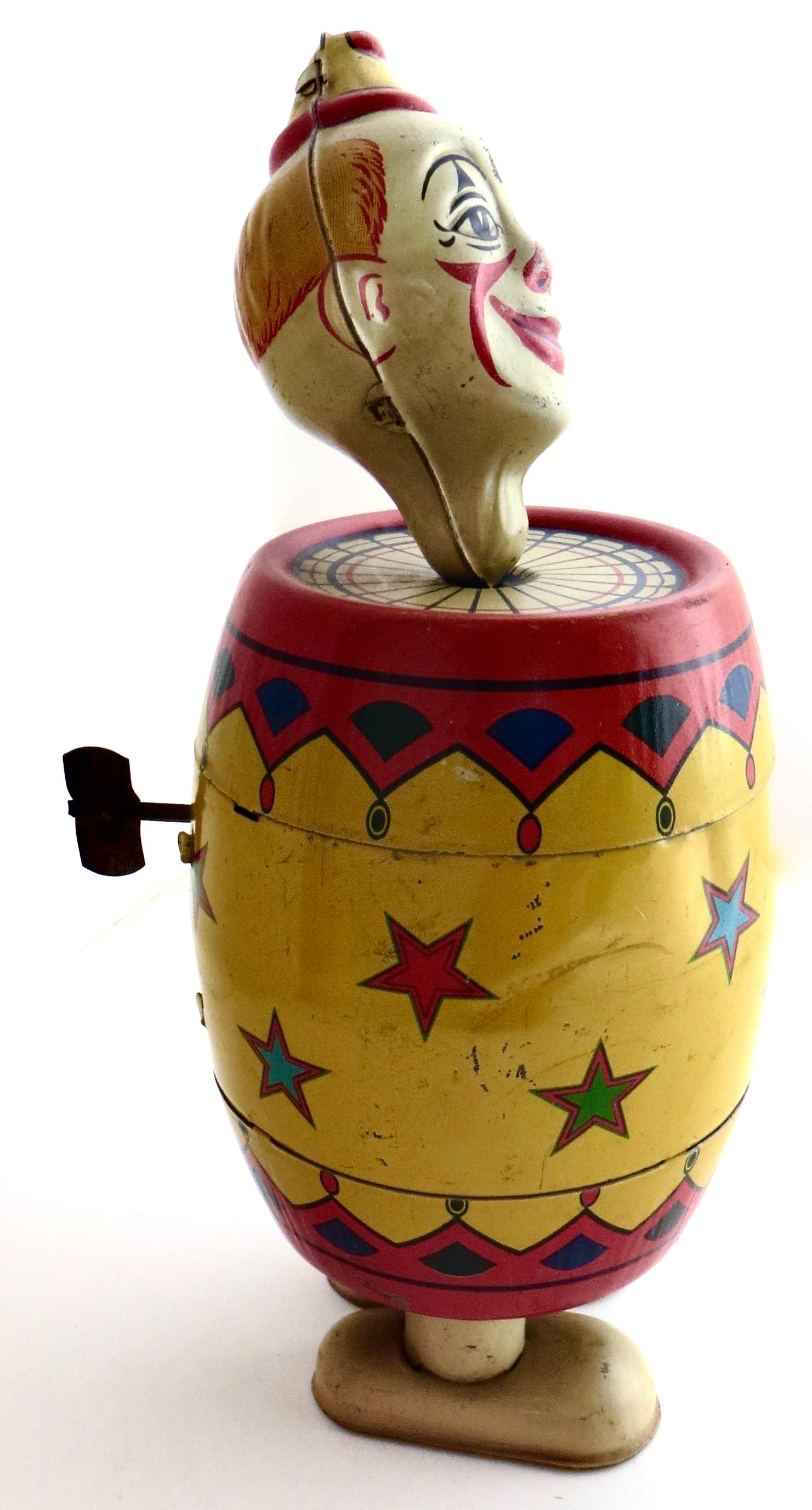 Artisanat Jouet à remonter en étain vintage Clown in A Barrel de J Chein & Co. Américain vers 1935 en vente