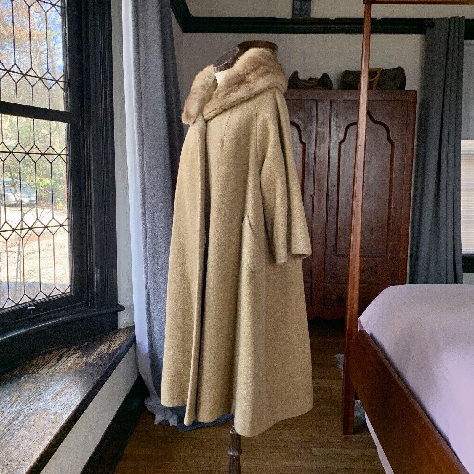 Vintage Tisse a Paris for LILLI ANN Fur Mohair MINK Swing Coat CAMEL Brown Bon état - En vente à Asheville, NC