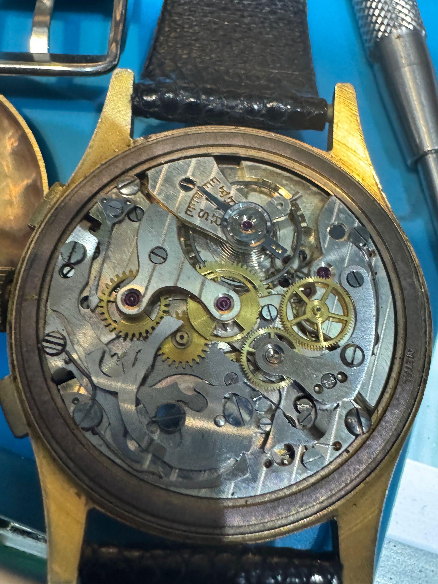 Vintage Titus 18k Gold Chronograph – 1950s Classic Watch For Sale 13