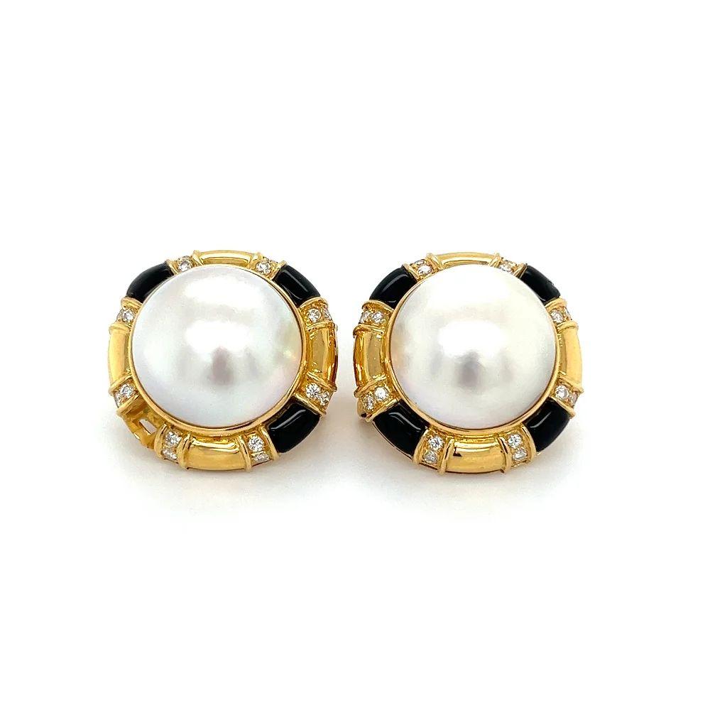 Round Cut Vintage TIVOL Designer Mabe Pearl Alternating Onyx and Diamond Gold Earrings For Sale