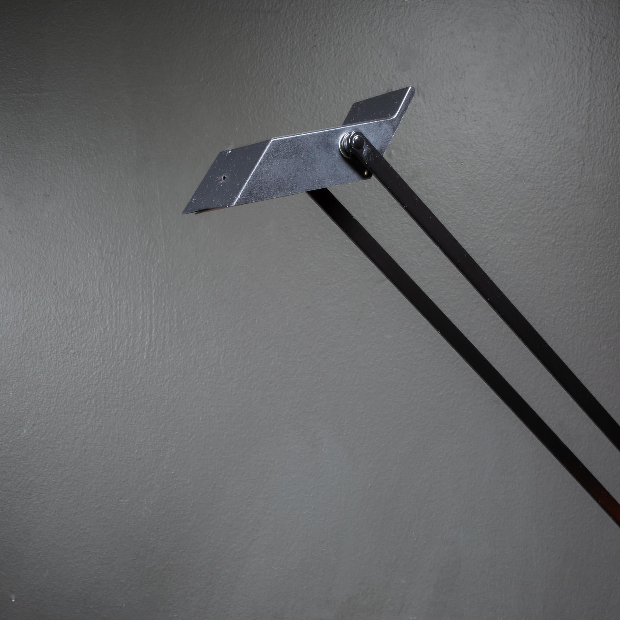 Alluminio Lampade da terra classiche Tizio d'epoca di Richard Sapper per Artemide c.1972-1989 in vendita