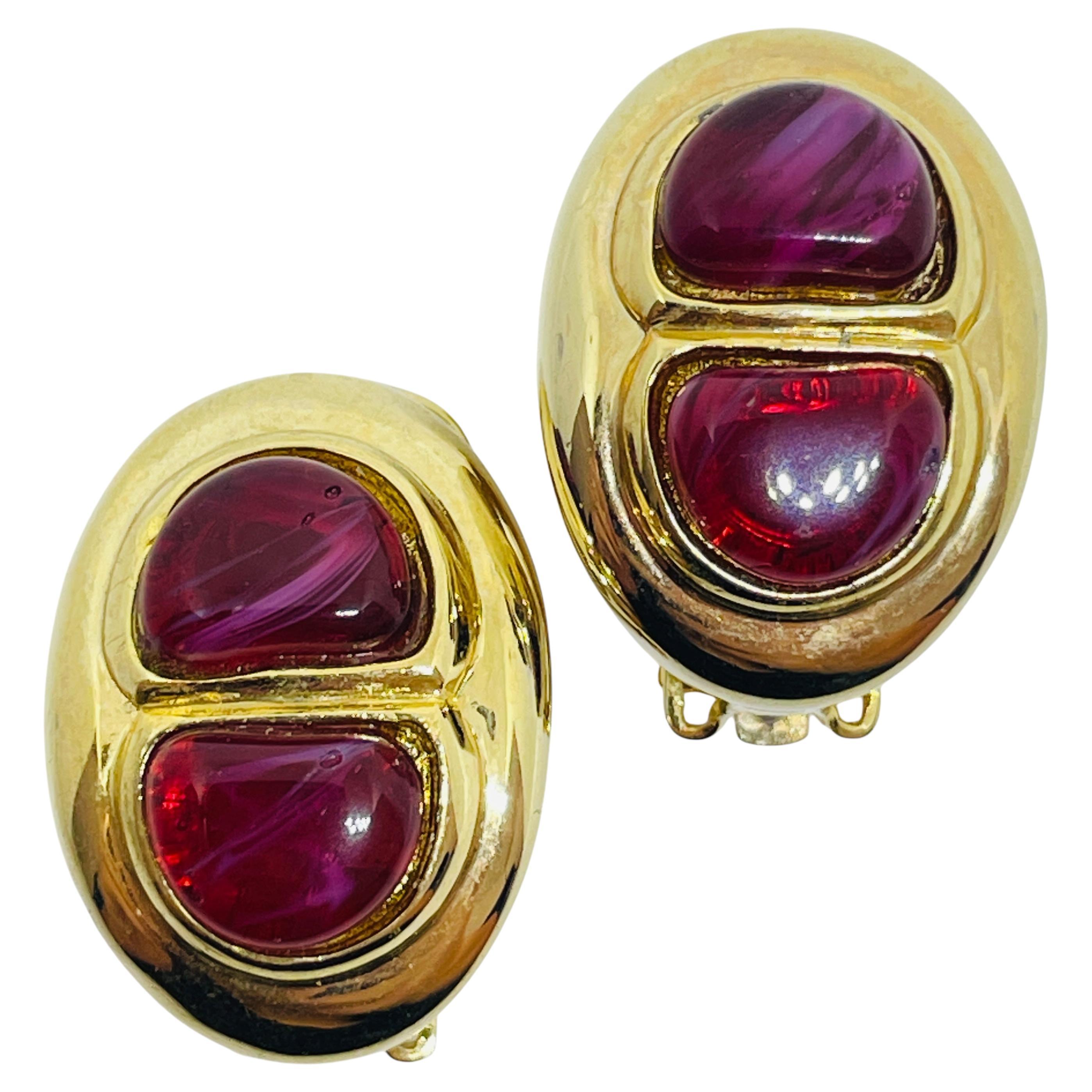 Vintage TJM Usa signed gold red glass gemstones massive designer clip earrings For Sale