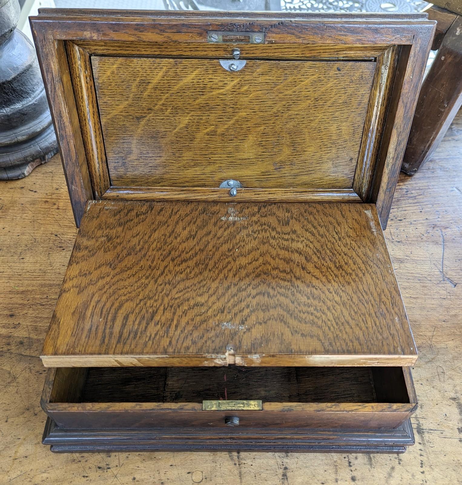 Boîte en bois vintage à antique avec compartiments cachés marquetés MOP en vente 2