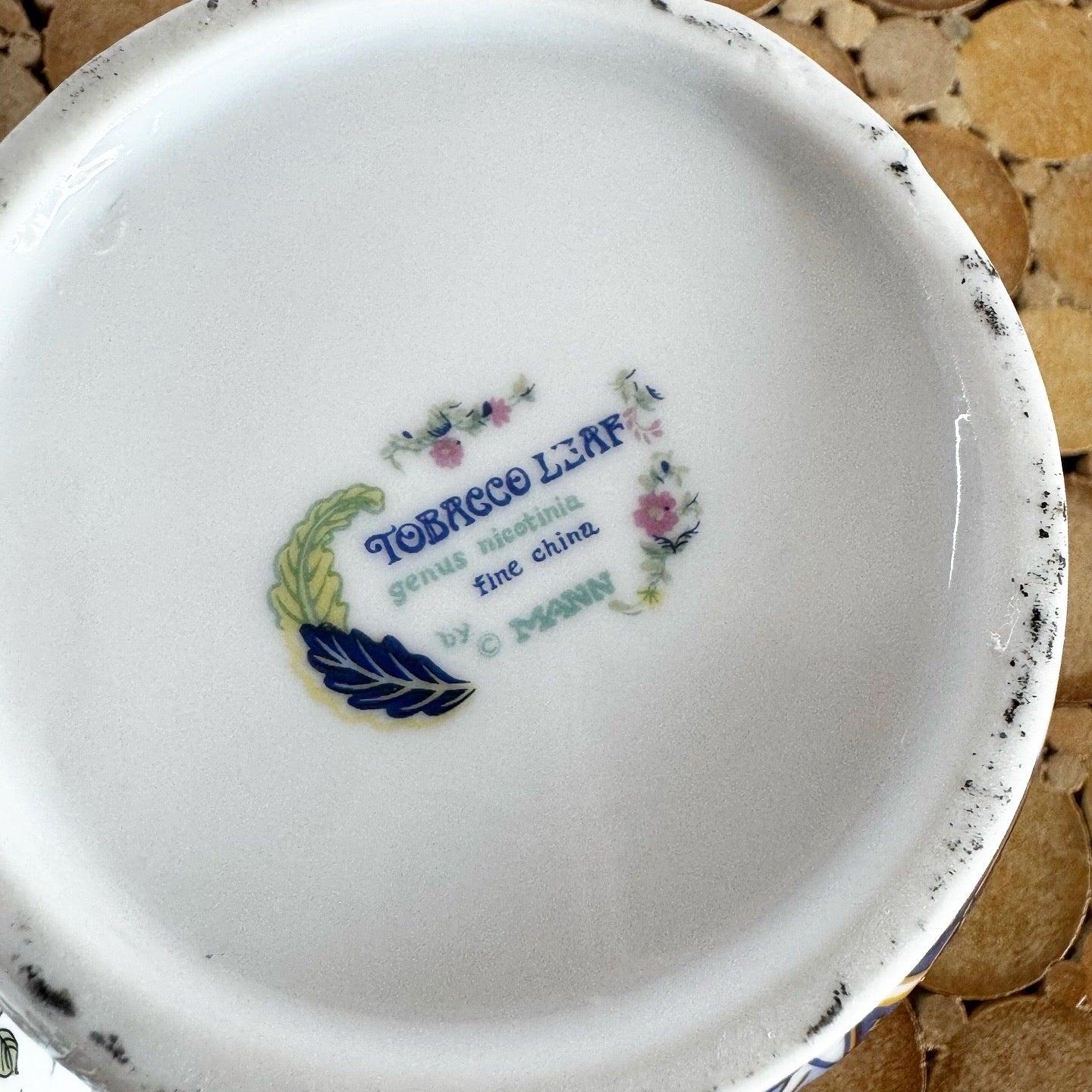 Cachepot e fioriera d'epoca in foglie di tabacco del genere Nicotinia, di Mann In condizioni buone in vendita a Delray Beach, FL