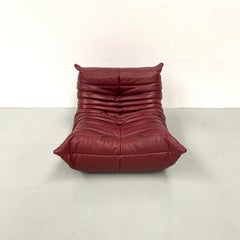 Chaise longue Togo vintage en cuir oxblood par Michel Ducaroy pour Ligne Roset