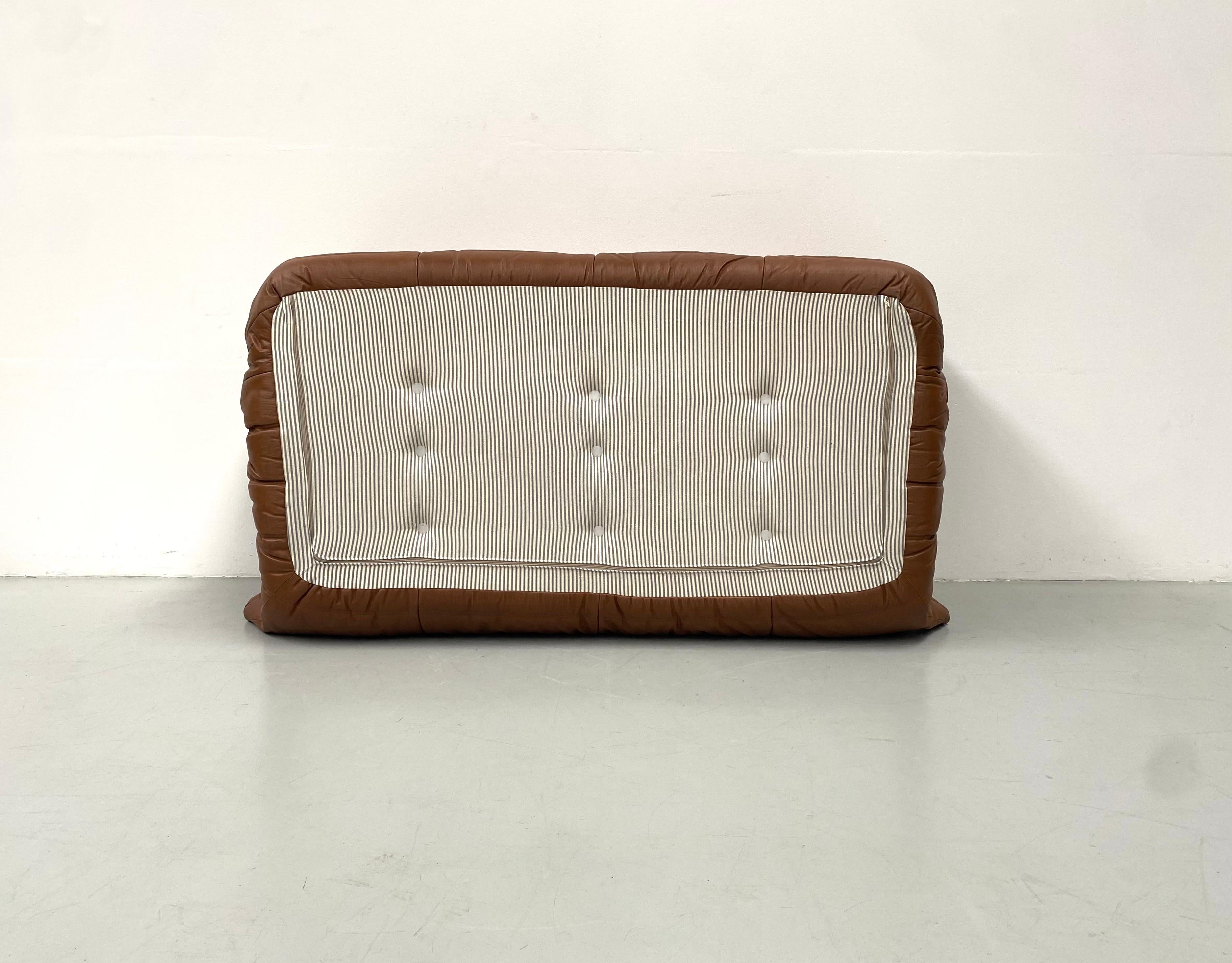20th Century Vintage Togo Sofa in Dark Cognac Leather by Michel Ducaroy for Ligne Roset. For Sale