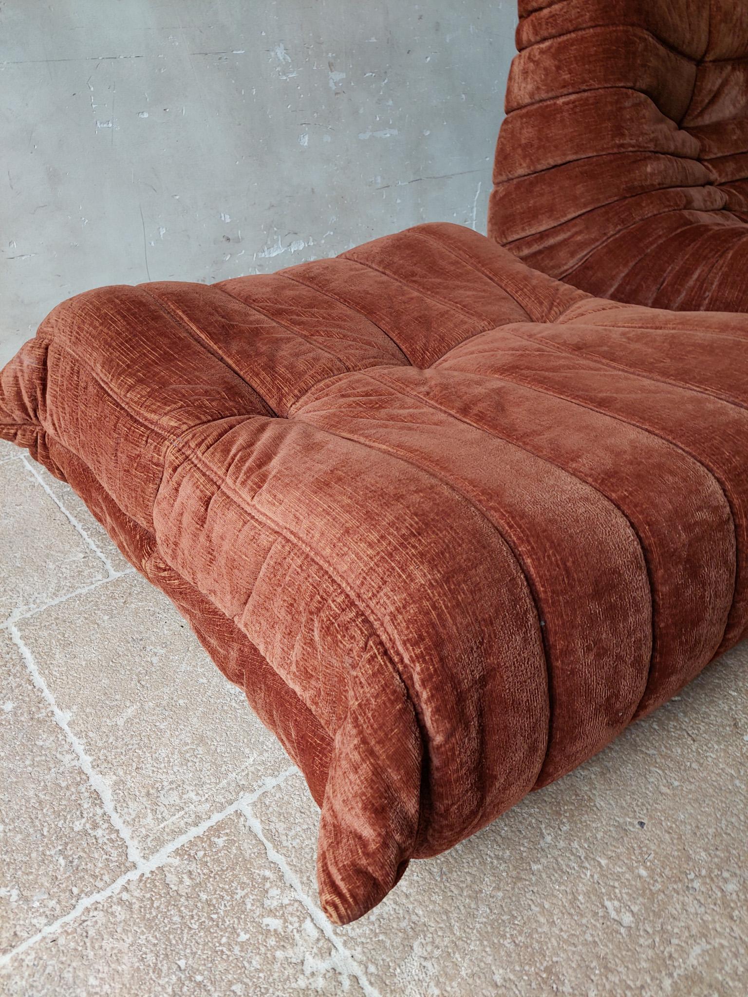 Vintage Togo Sofa Set in Cognan Brown Velvet by Michel Ducaroy for Ligne Roset For Sale 6