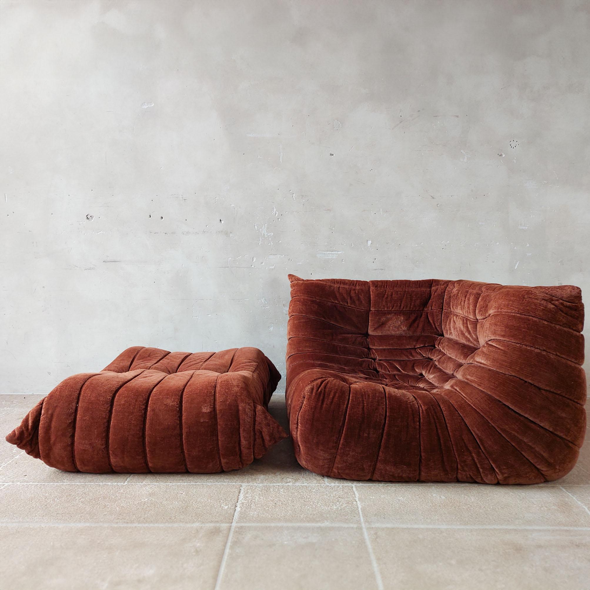 Vintage Togo Sofa Set in Cognan Brown Velvet by Michel Ducaroy for Ligne Roset For Sale 1