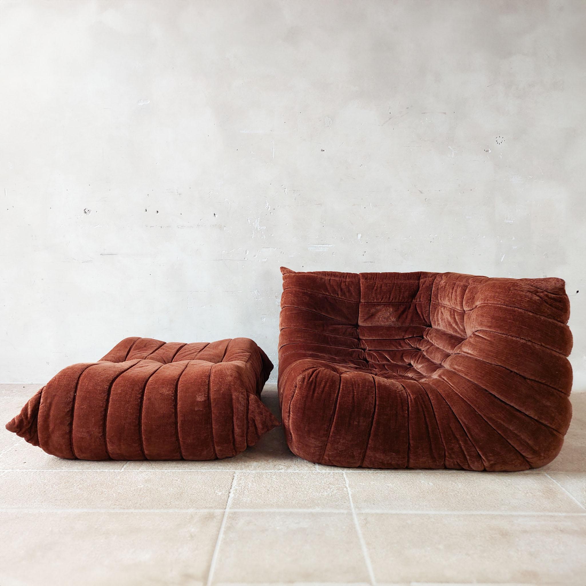 Vintage Togo Sofa Set in Cognan Brown Velvet by Michel Ducaroy for Ligne Roset For Sale 2