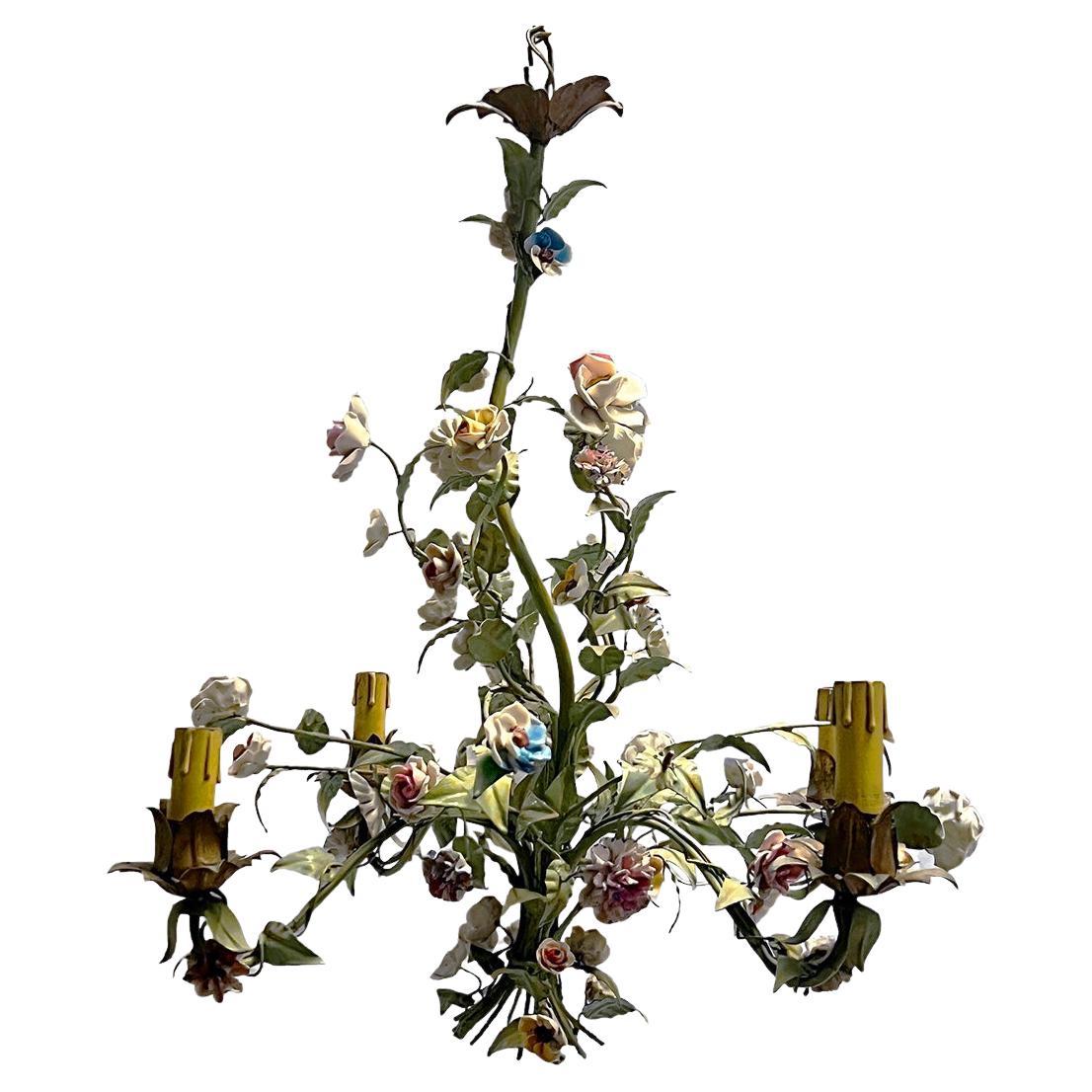 Araña Tole Vintage con Flores de Porcelana